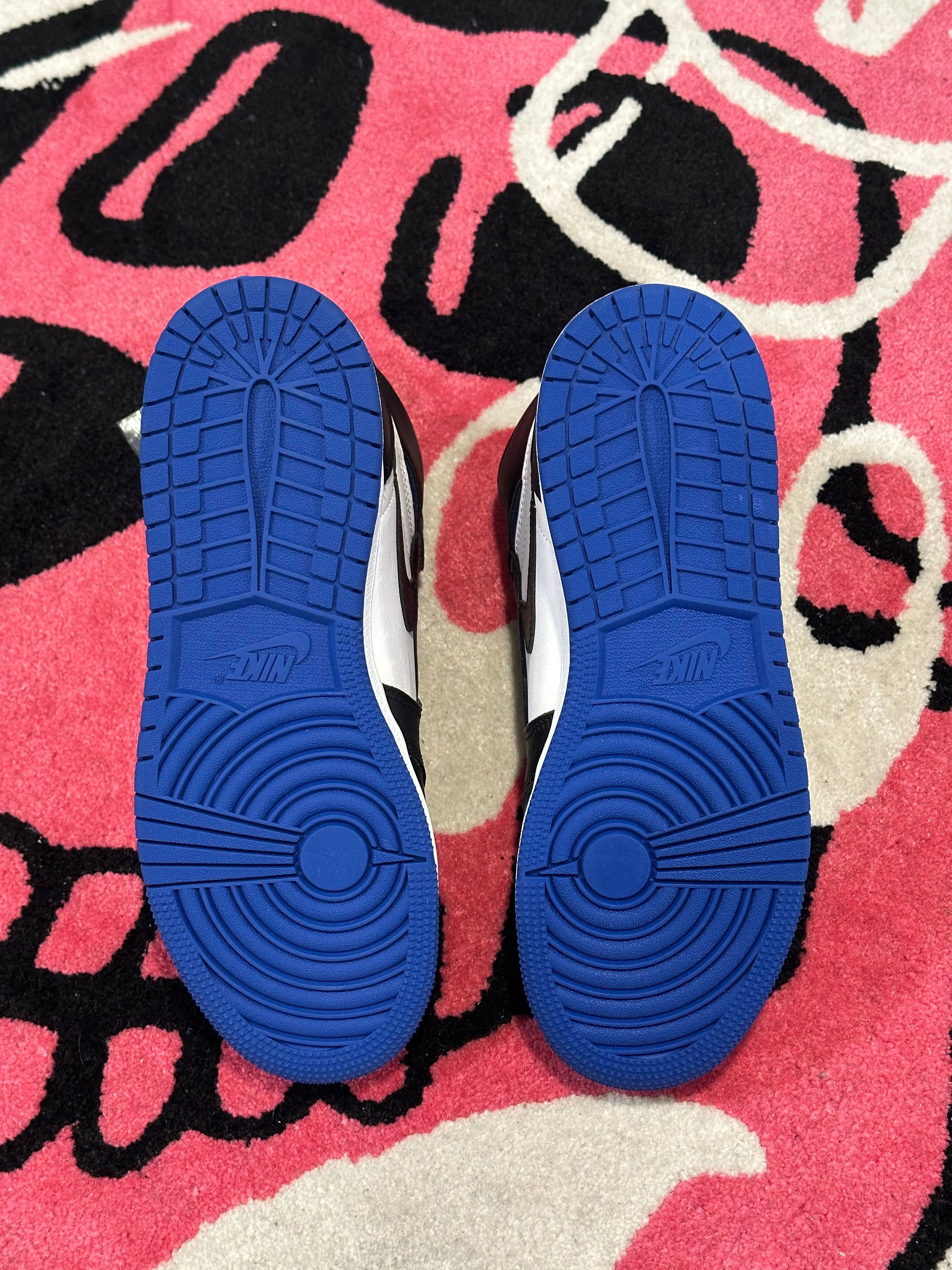 Jordan Brand × Nike Jordan 1 Retro High Royal Toe 6 (GS) Size US 6 / EU 39 - 5 Thumbnail