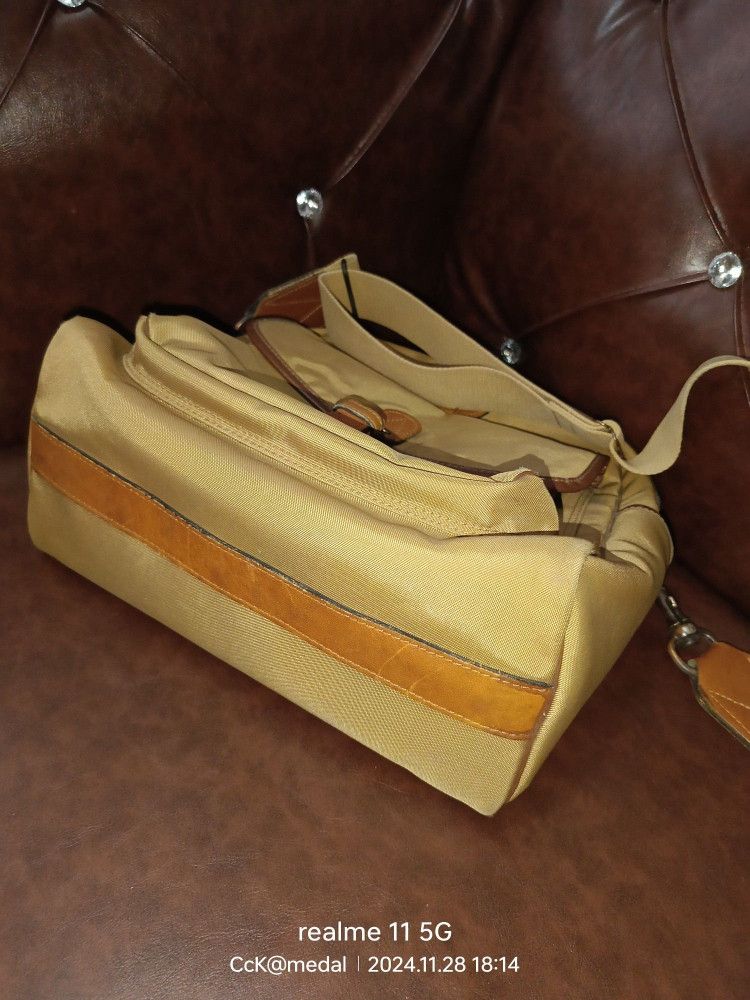 Lancel Authentic Lancel Shoulderbags *very clean inside Size ONE SIZE - 9 Thumbnail