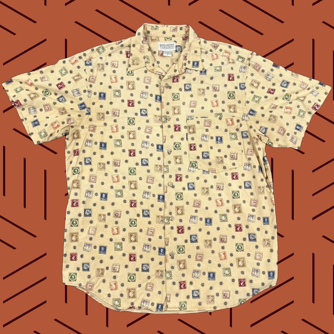 VINTAGE Banana Republic Safari Shirt Mens M Button-Up Shirt Yellow Short Sleeve Outdoor Retro Geometric 90s Mens