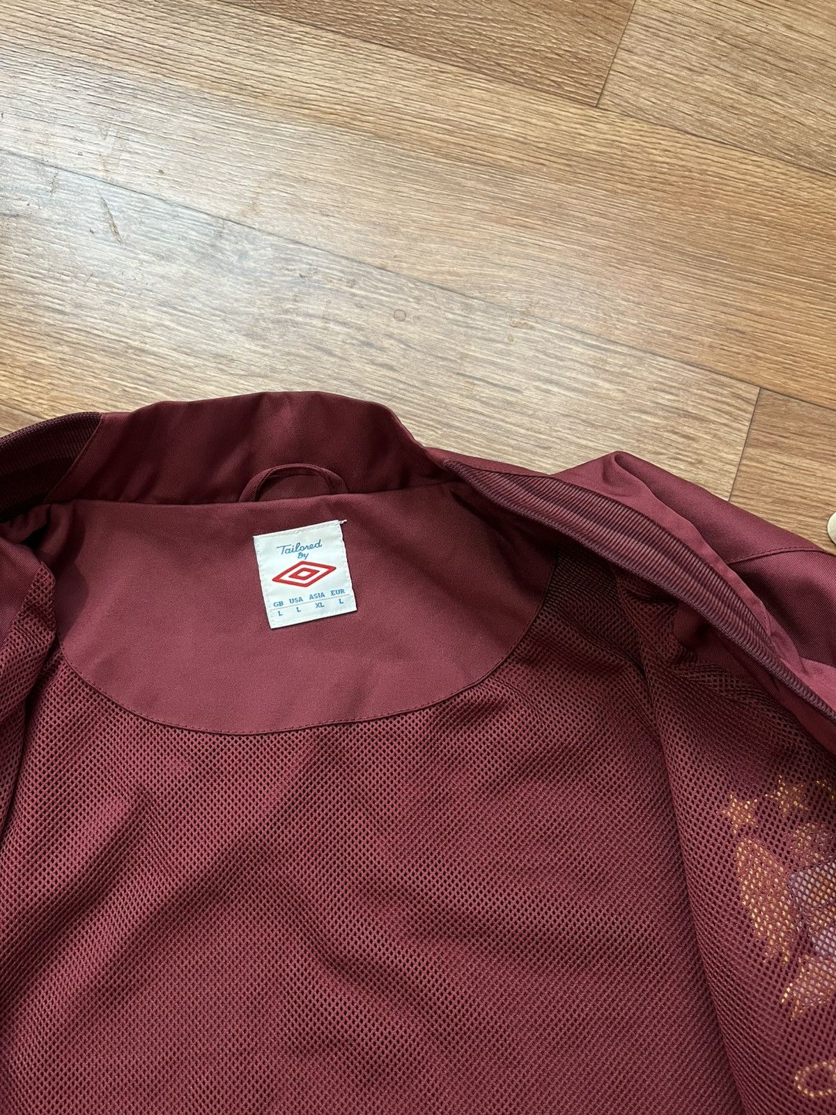 Umbro Vintage Umbro Manchester City Jacket Soccer Track Top Size US L / EU 52-54 / 3 - 5 Thumbnail