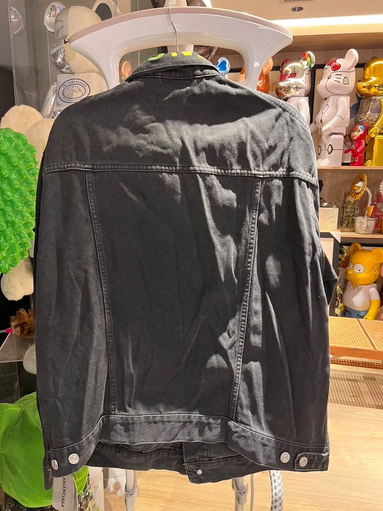Balenciaga Balenciaga Colorful Embroidered Letter Denim Size 46 In St Size US S / EU 44-46 / 1 - 7 Thumbnail