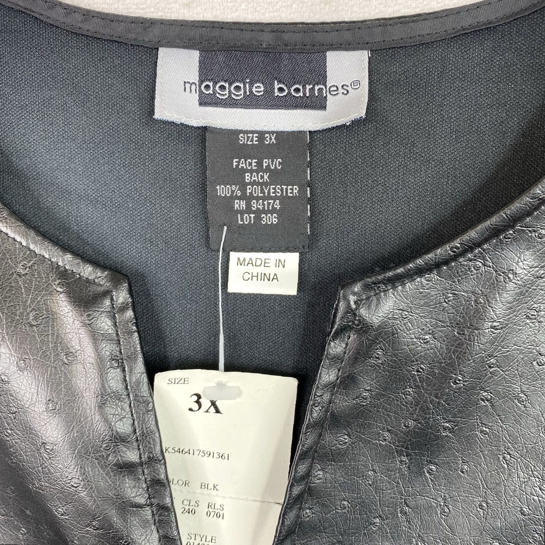 Vintage Maggie Barnes 3X Faux Leather Vest Black Pebbled Full Zip Lightweight Biker NWT Women's Vest 3X Black Zipper VINTAGE Size XXL / US 16-18 / IT 52-54 - 3 Thumbnail
