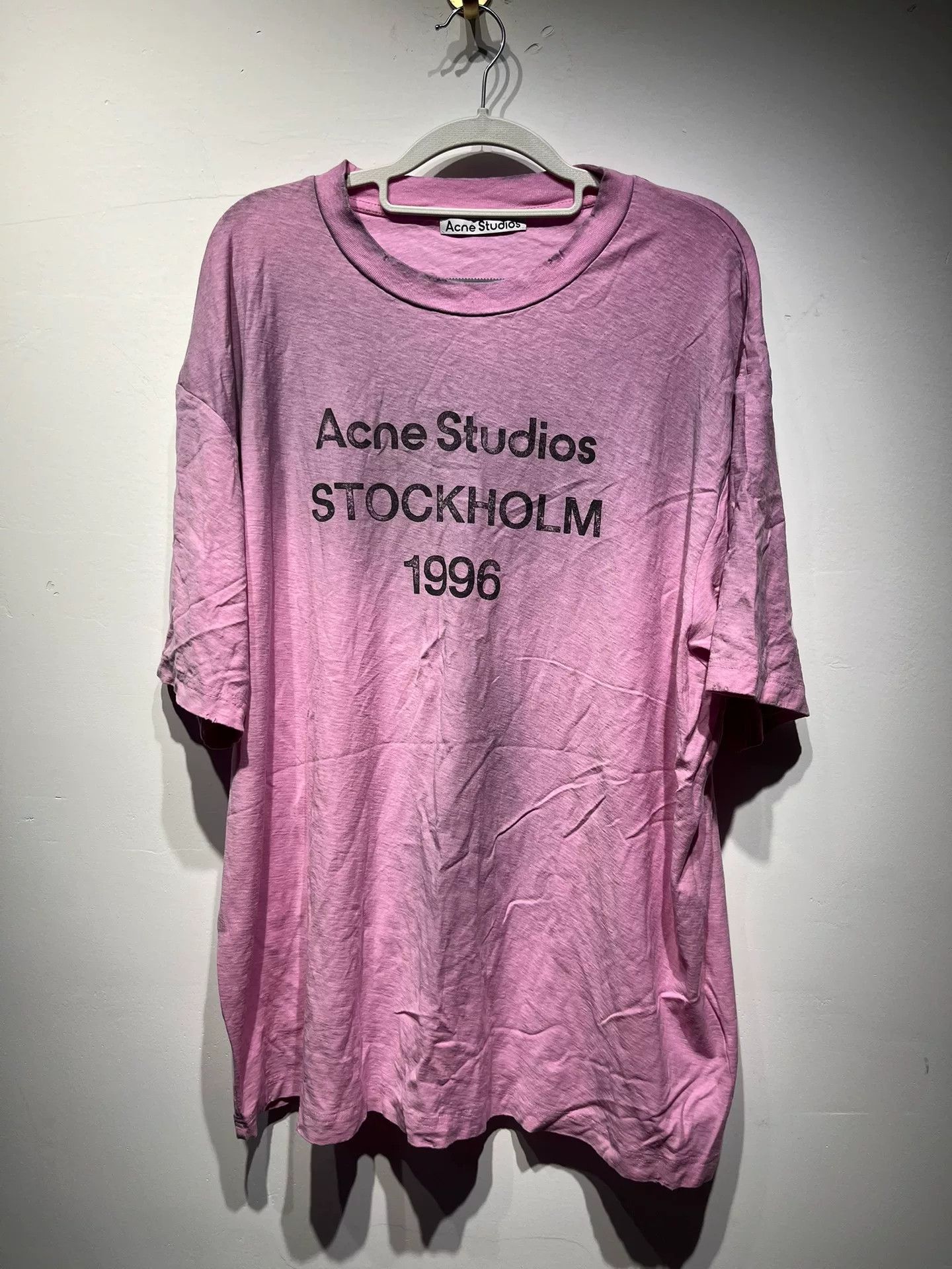 Acne Studios Acne Studios Printed Pink T-Shirt L Women Size L / US 10 / IT 46 - 1 Thumbnail
