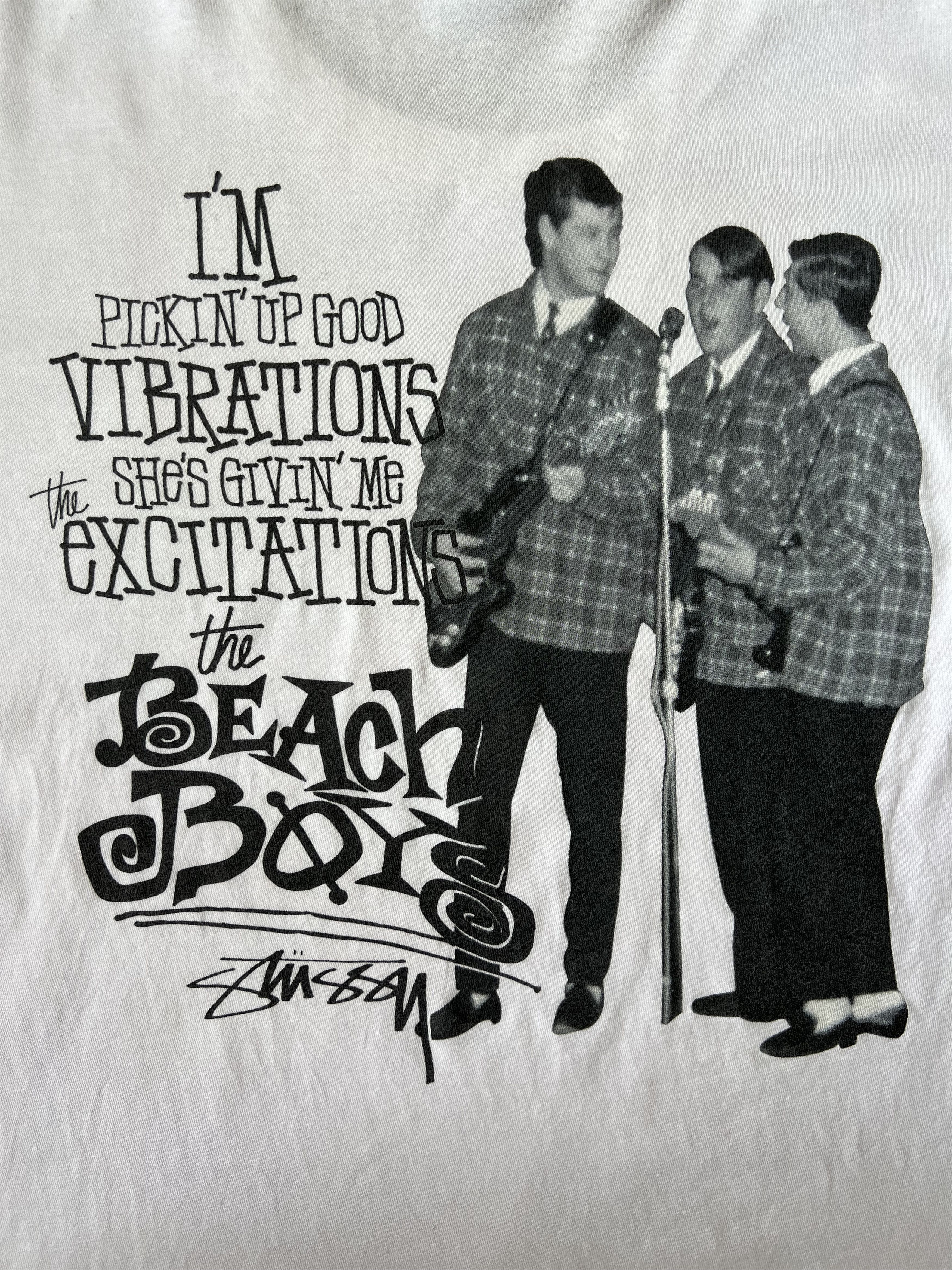 Stussy 💚 Stussy x The Beach Boys Good Vibrations Tee White Large Size US L / EU 52-54 / 3 - 3 Thumbnail