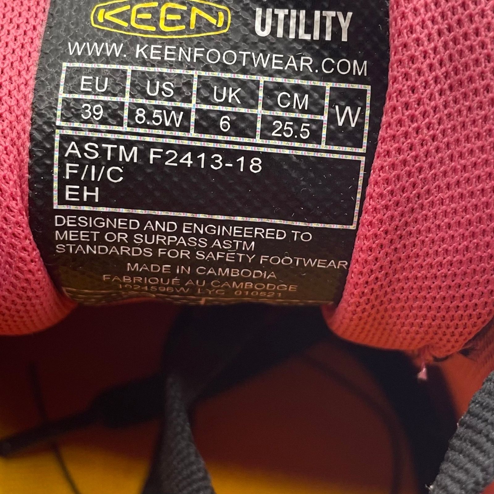 KEEN Keen Vista Energy Carbon Fiber Black Shoes Womens 8.5 W Size US 8.5 / IT 38.5 - 7 Thumbnail