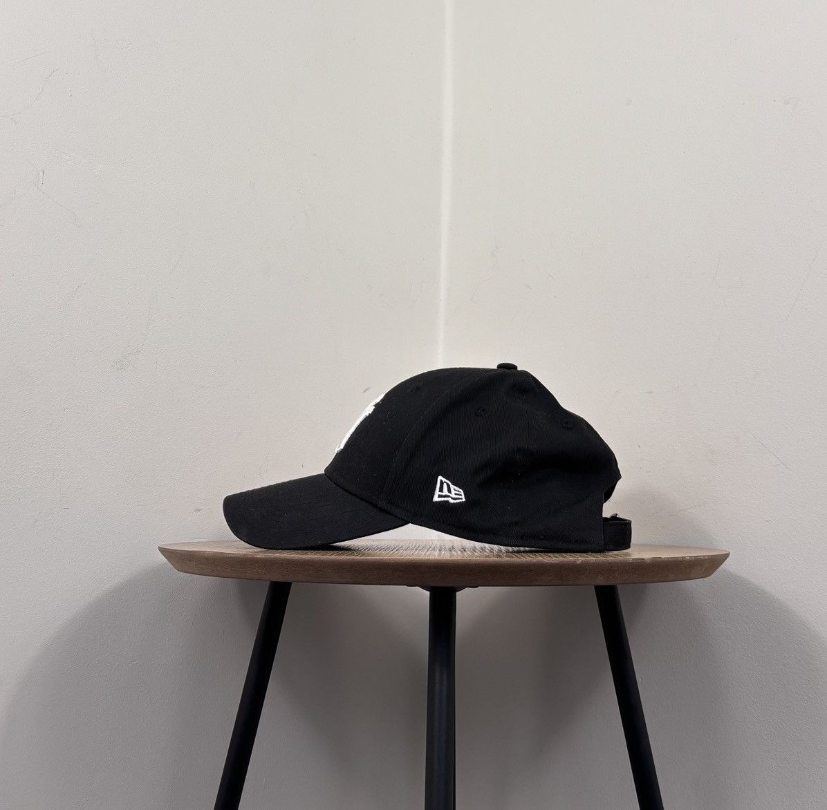 New Era New Era New York Yankees Baseball Cap Hat Black Hype Size ONE SIZE - 7 Thumbnail