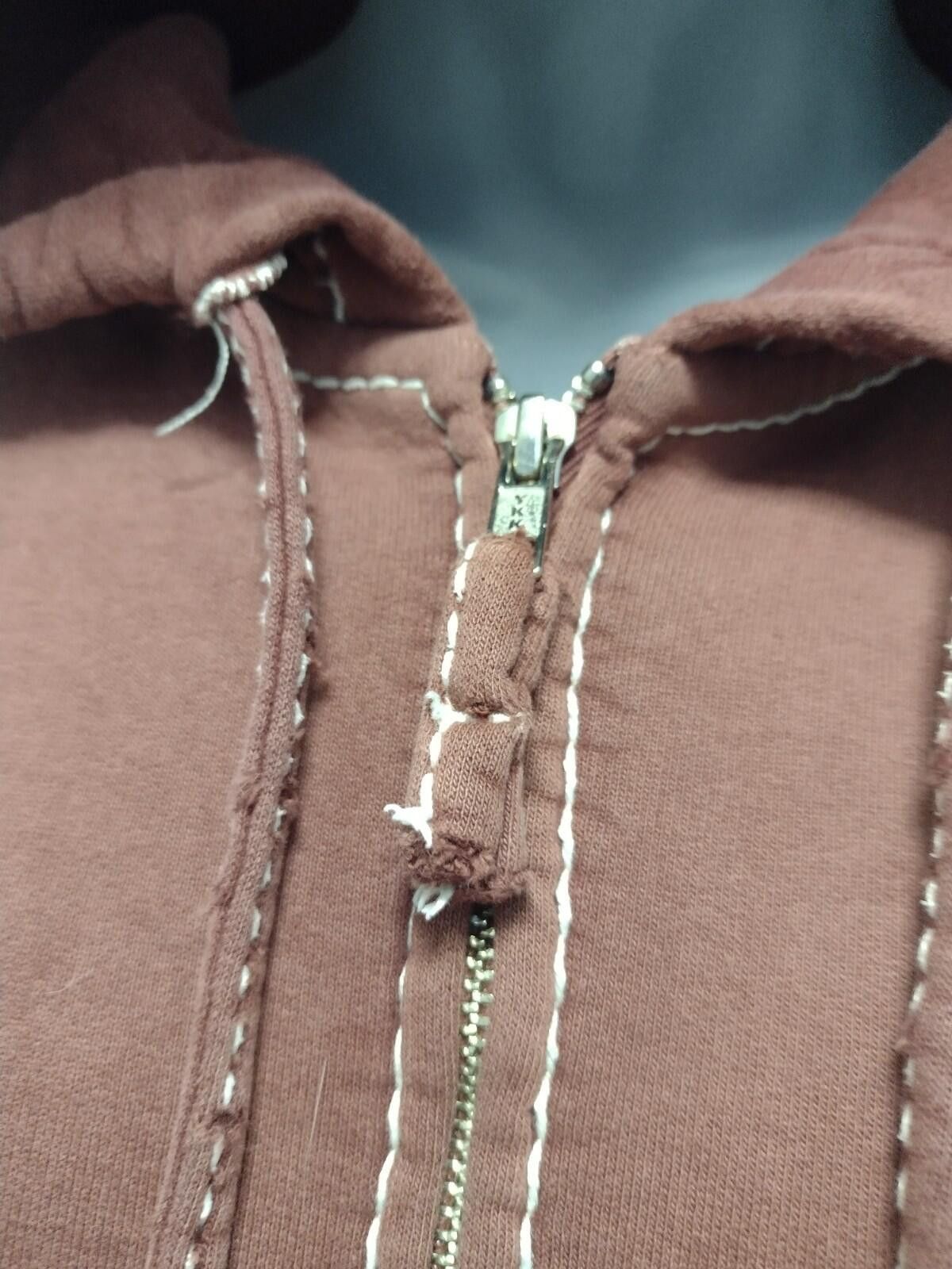 True Religion True Religion XXL Hoodie Red Fade Big Stitch Zip Up RivetY2K Size US XXL / EU 58 / 5 - 10 Thumbnail