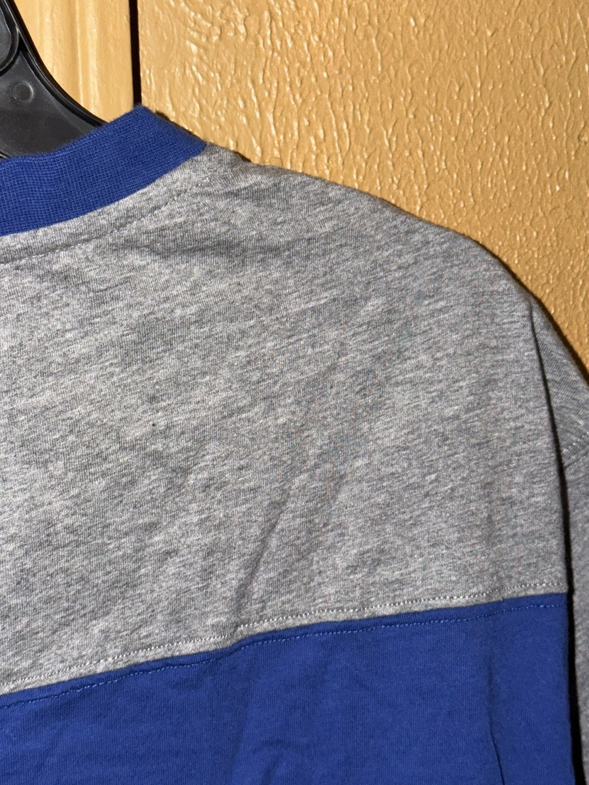 NHL NHL Toronto Maple Leafs Graphic Men’s 2XL Used Pre Owned Size US XXL / EU 58 / 5 - 23 Thumbnail