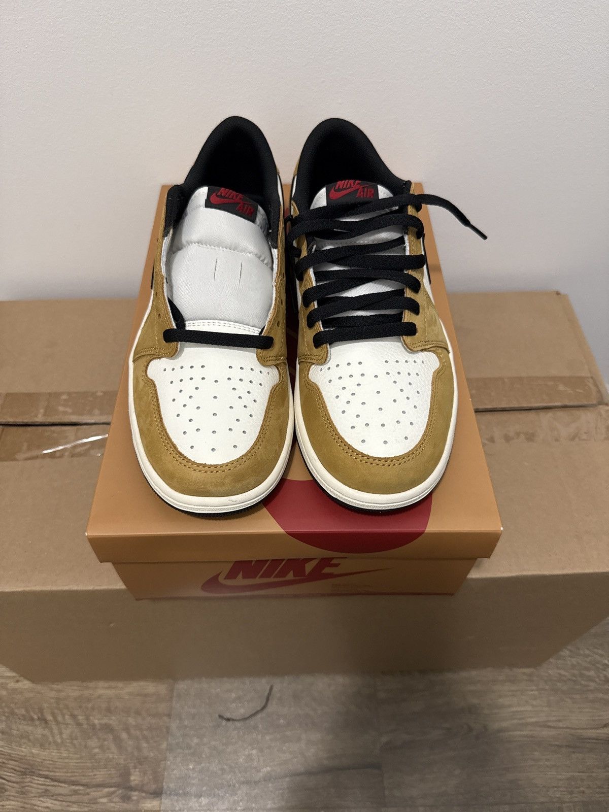 Jordan Brand Jordan 1 Low OG Rookie of the Year Size US 10 / EU 43 - 4 Thumbnail