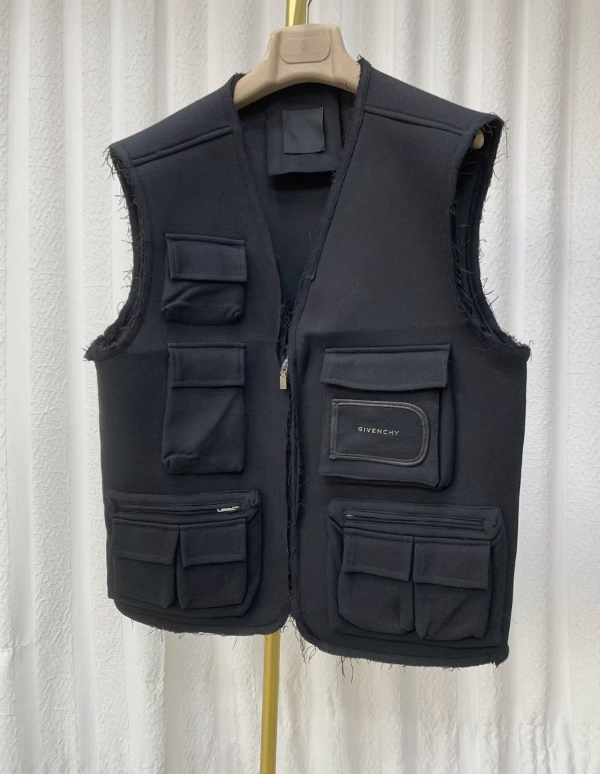 Givenchy GIVENCHY Heavyweight Multi-Pocket Journalist Vest in Black Size US M / EU 48-50 / 2 - 2 Thumbnail