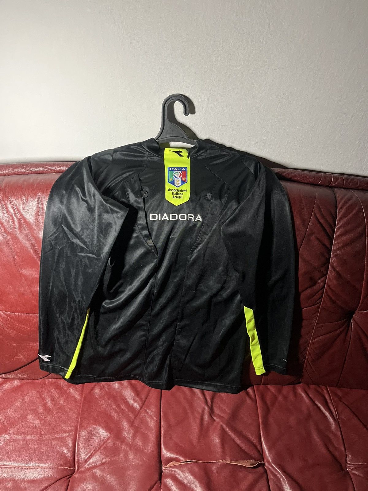 Diadora × Vintage Diadora Vintage Italy Referee Football Shirt Long Sleeve Size US M / EU 48-50 / 2 - 1 Thumbnail