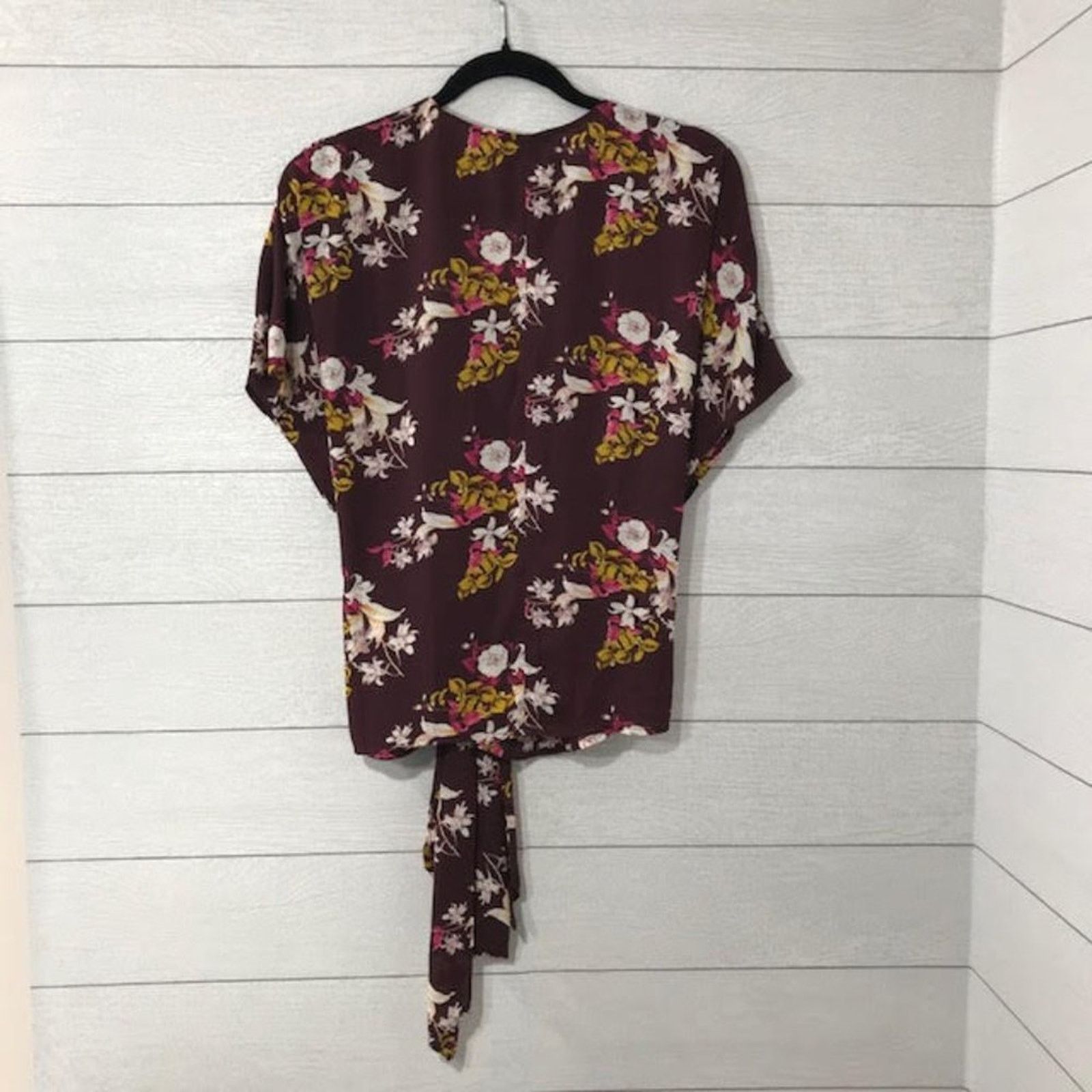 Other Chelsea28 Floral Wrap Top Medium NWOT Size M / US 6-8 / IT 42-44 - 2 Thumbnail