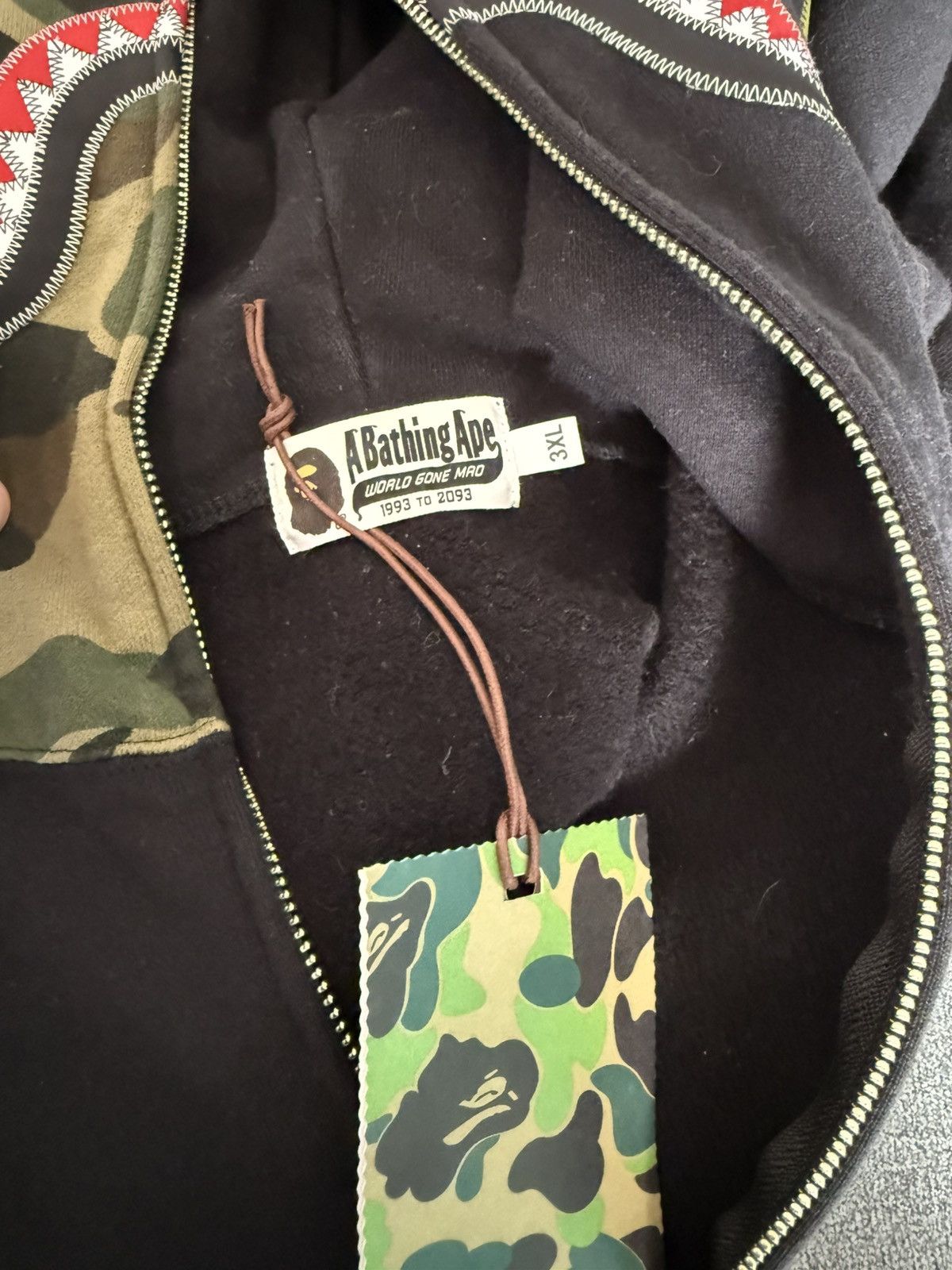 Bape 3XL 1st Camo Shark Applique Full Zip Hoodie Size US XXL / EU 58 / 5 - 4 Thumbnail