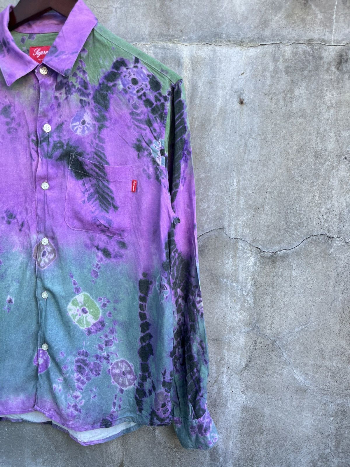 Supreme FW19 Batik Print Rayon Shirt Size US S / EU 44-46 / 1 - 3 Thumbnail