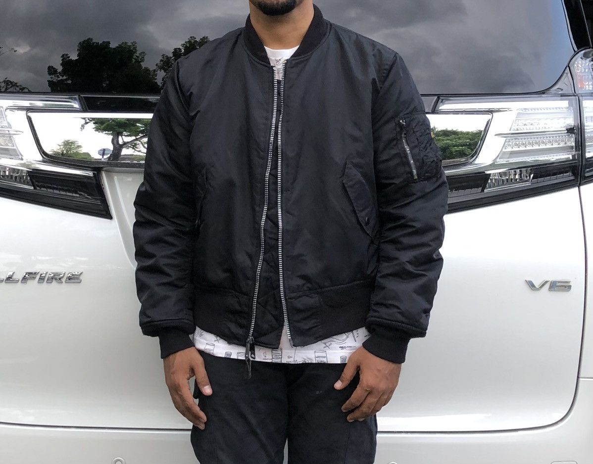 Alpha Industries Vintage MA-1 (USAF) Flyer's Intermediate Bomber Jacket Size US M / EU 48-50 / 2 - 22 Thumbnail