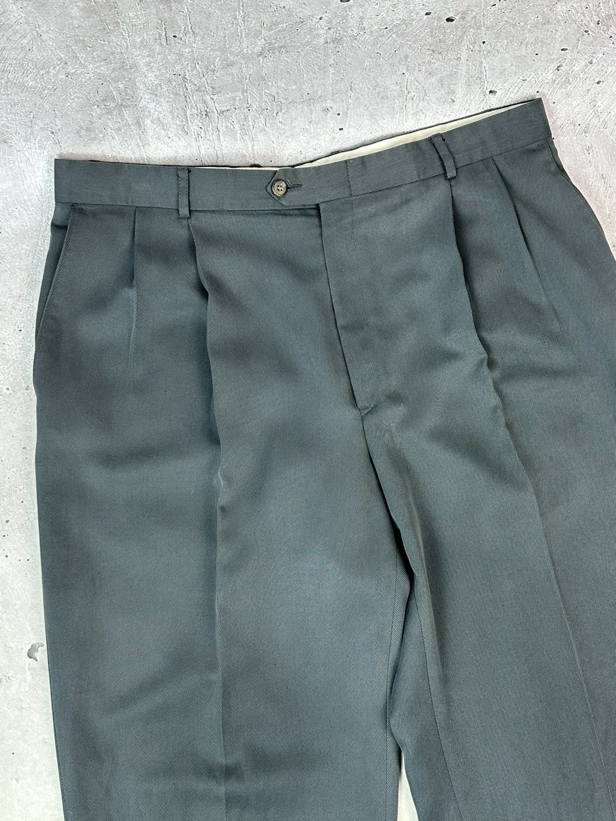 Burberry Vintage Burberry Golf Straight Green-Grey Rayon Chino Pants Size US 38 / EU 54 - 5 Thumbnail