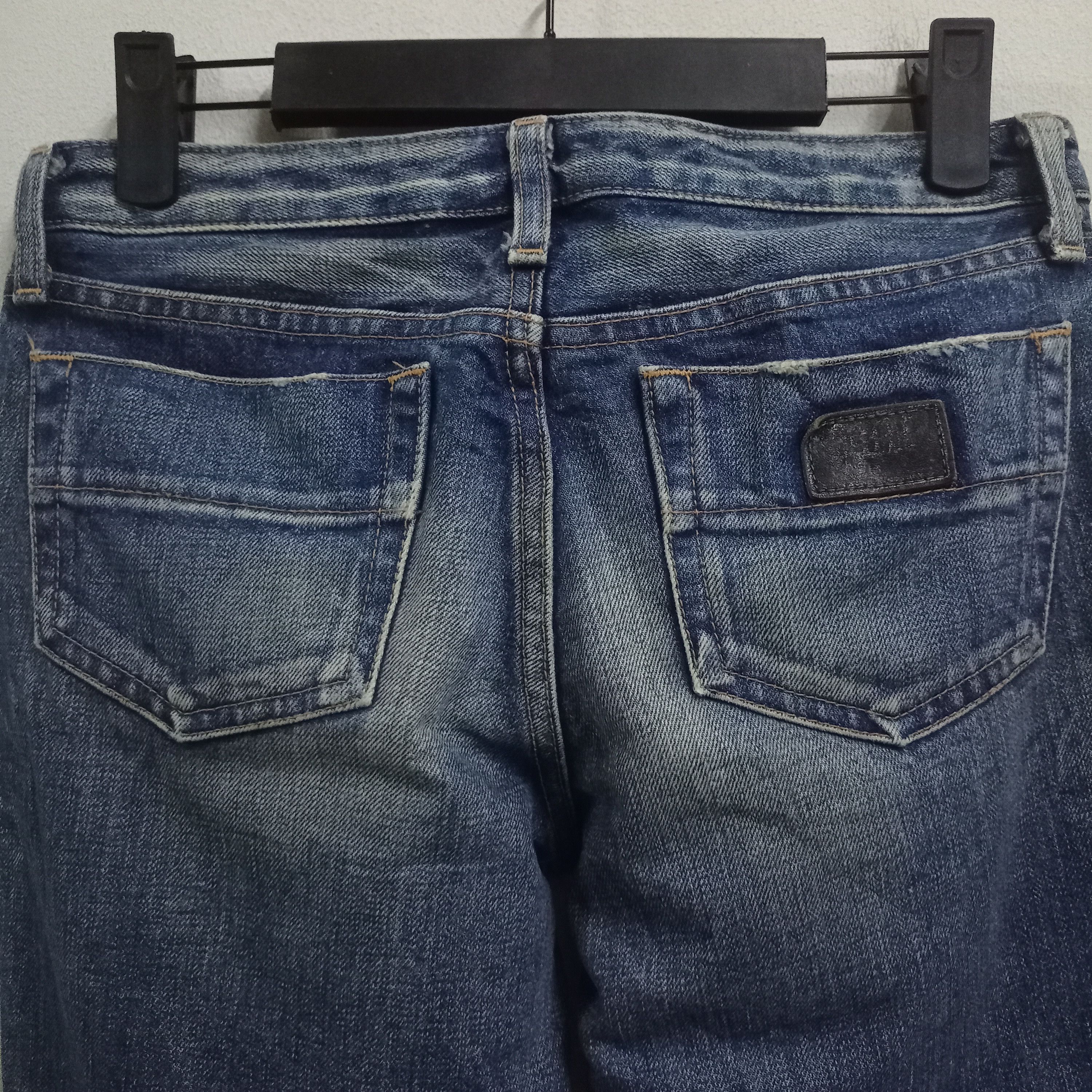 Japanese Brand Vintage Japanese Brand Blue Wash Distressed Flare Jeans Size 30" / US 8 / IT 44 - 7 Thumbnail