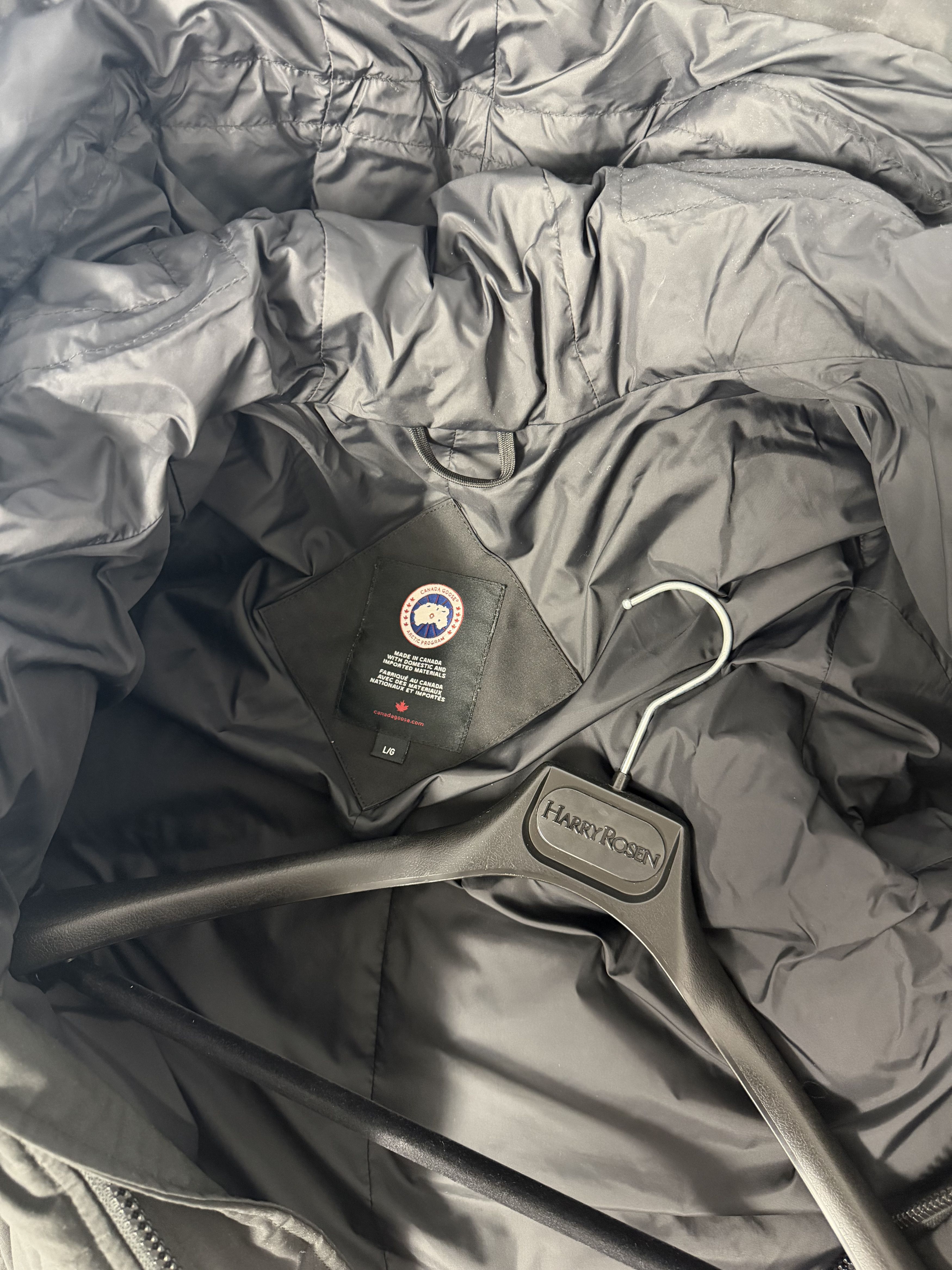 Canada Goose Macmillan Parka Size US L / EU 52-54 / 3 - 9 Thumbnail