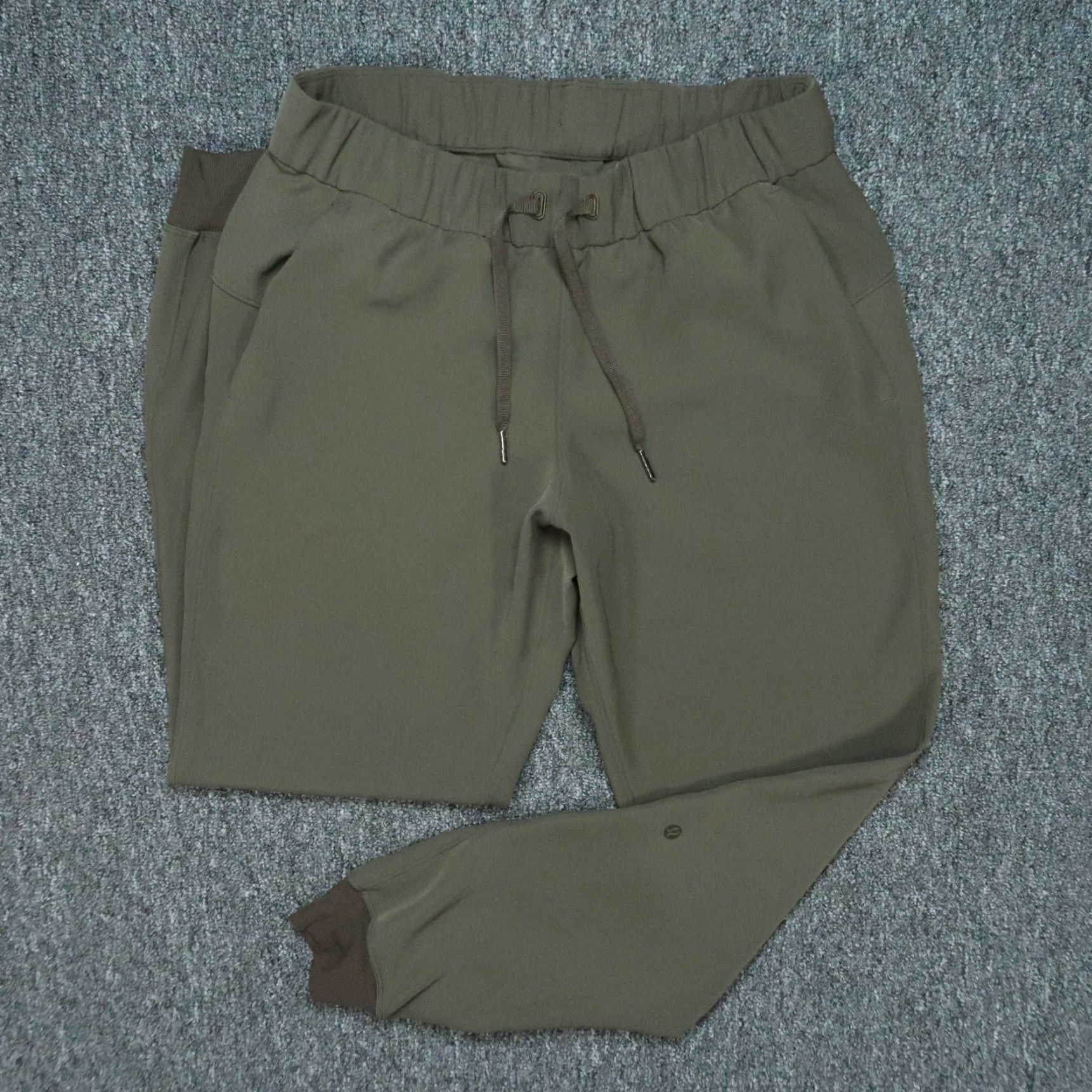 Lululemon Lululemon Pants Womens 6 Olive Green On The Fly Jogger Drawstring Pockets Size 28" / US 6 / IT 42 - 2 Thumbnail