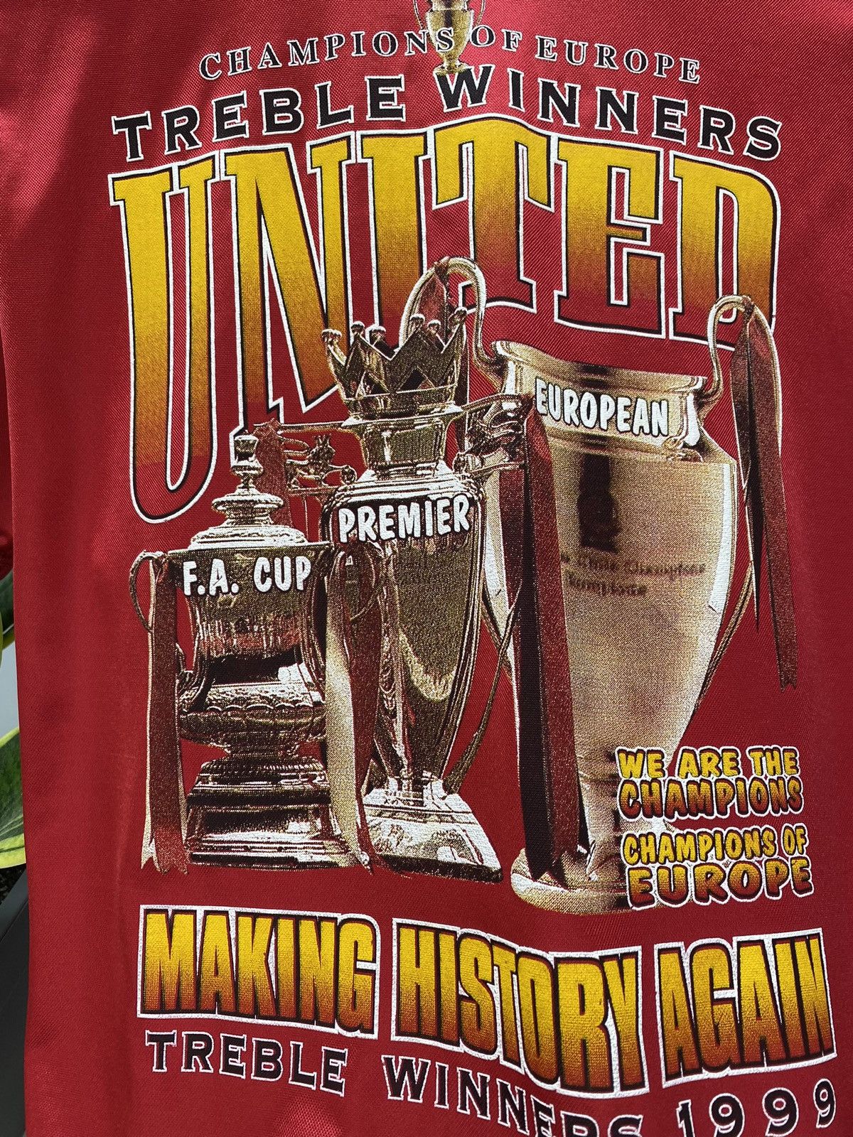 Vintage 1999 Manchester United Treble Winner T-Shirt Size US M / EU 48-50 / 2 - 10 Thumbnail