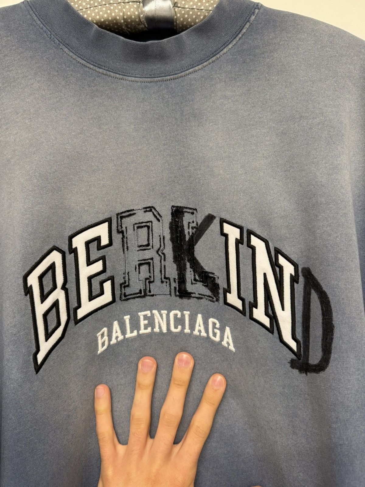 Balenciaga Balenciaga Be Kind/Berlin Size US M / EU 48-50 / 2 - 2 Thumbnail
