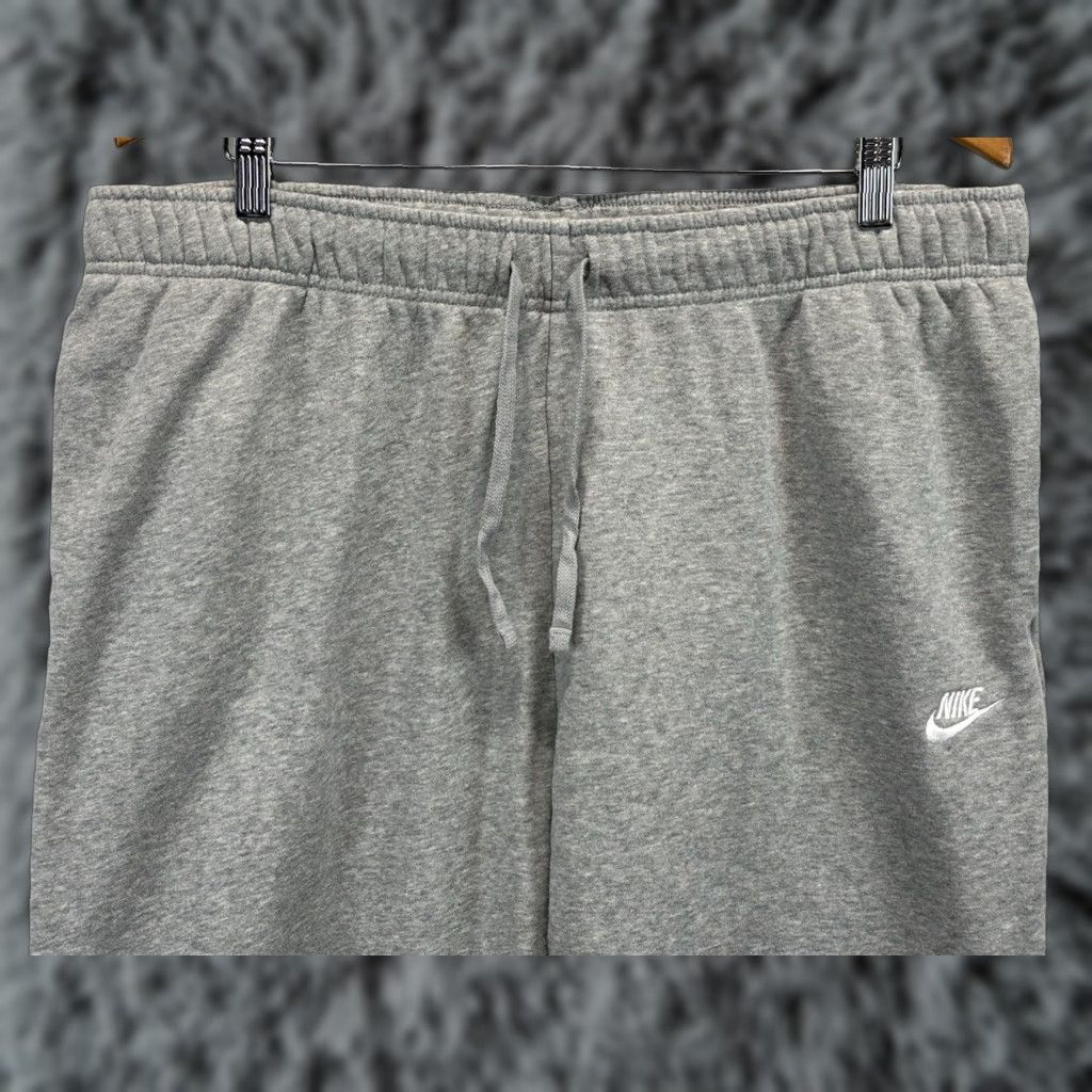 Nike Nike Club Fleece Joggers Pants Women’s 2XL Grey Athleisure DQ5191 Size 40" / US 18 - 1 Thumbnail