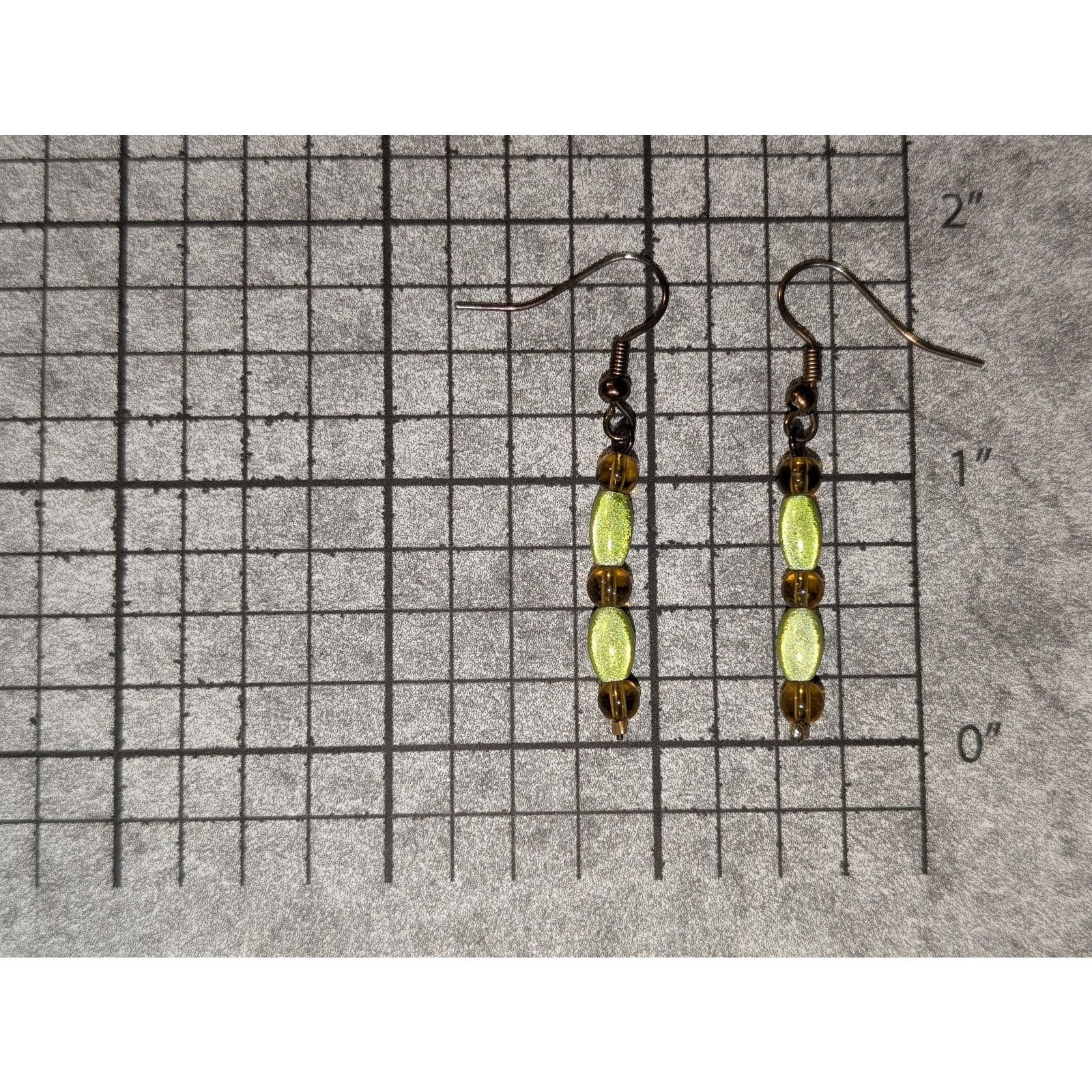 Vintage Vintage 1980s Gold-Tone Chartreuse Beaded Dangle Earrings Size ONE SIZE - 3 Thumbnail