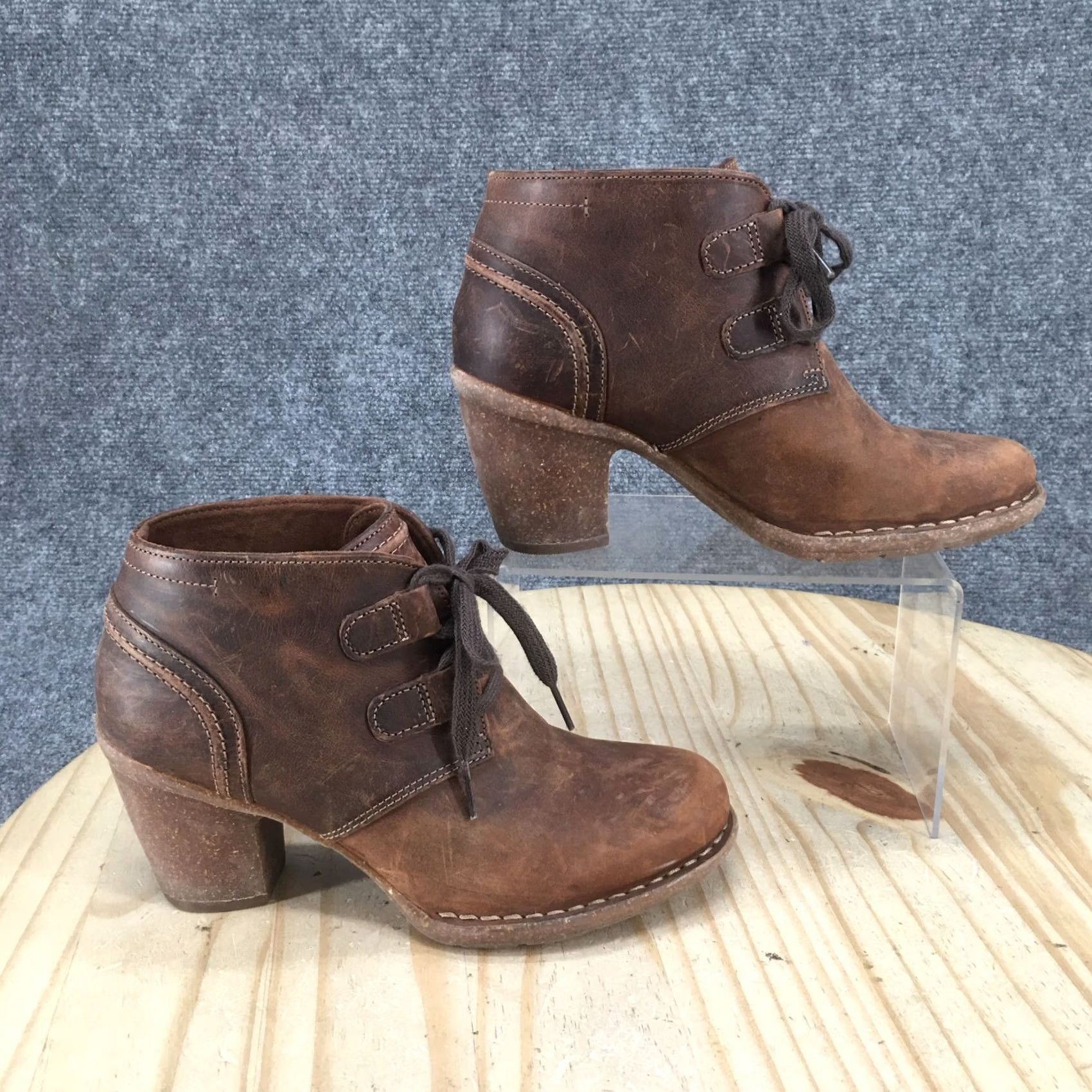 Clarks Clarks Carleta Lyon Ankle Booties Boots Brown Leather Womens 7 M Heels 21621 Size US 7 / IT 37 - 2 Thumbnail