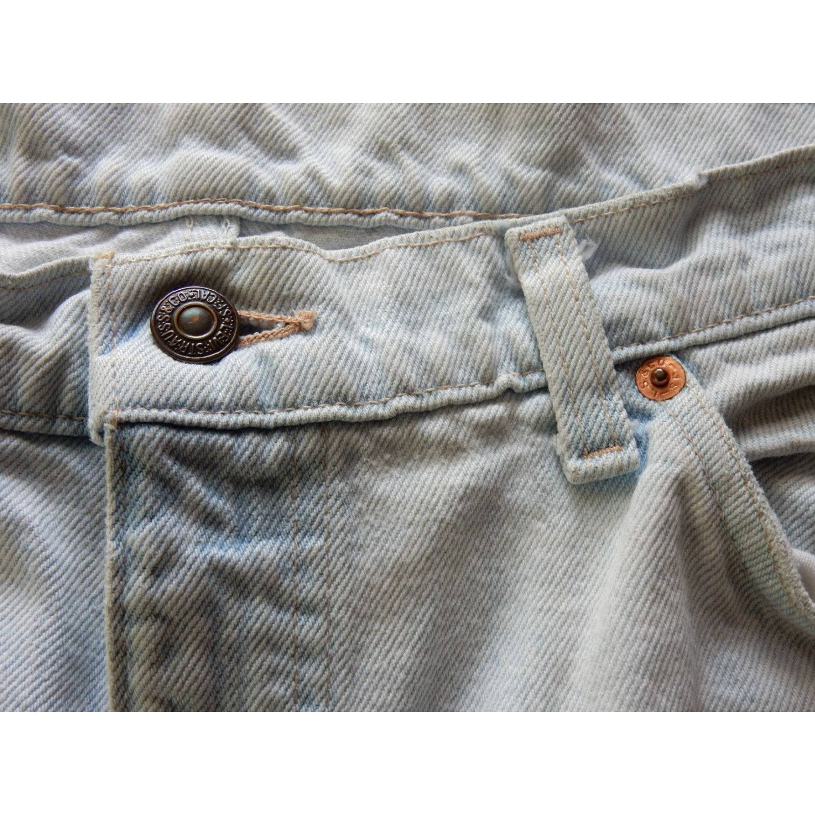 Levi's VINTAGE Levi's Men's Jeans Size 36x32 505 Straight Fit Light Wash Denim Made in USA Size US 36 / EU 52 - 7 Thumbnail