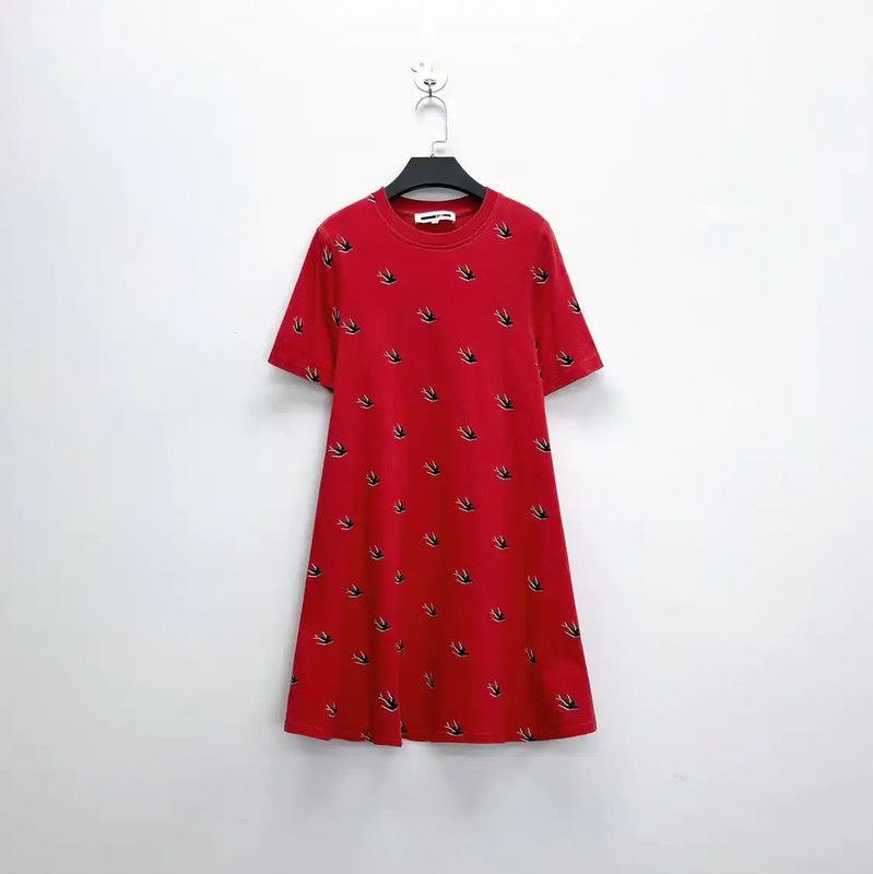 Alexander McQueen Alexander McQueen Red Cotton Swallow Dress 0089 Size S / US 4 / IT 40 - 1 Thumbnail