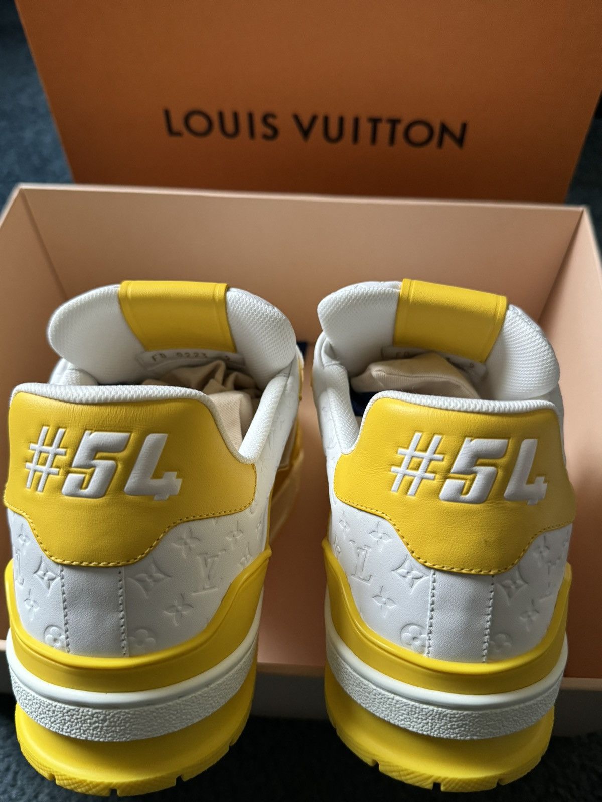 Louis Vuitton Louis Vuitton Trainer White Yellow Monogram Size US 10 / EU 43 - 14 Thumbnail