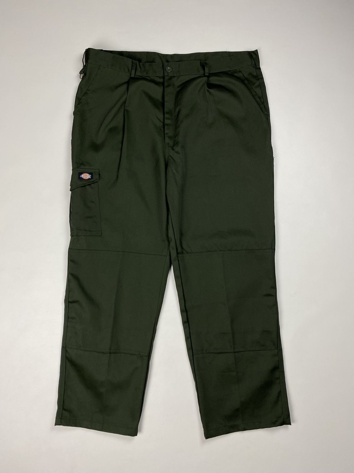 Dickies BNWT! Dickies Workwear men’s cargo pants trousers Size US 42 / EU 58 - 1 Thumbnail