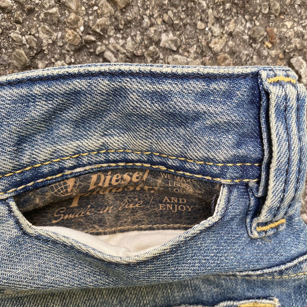 Diesel × Japanese Brand Vintage Diesel Safado Denim Blue Wash Slim Straight Jeans Size US 29 - 15 Thumbnail