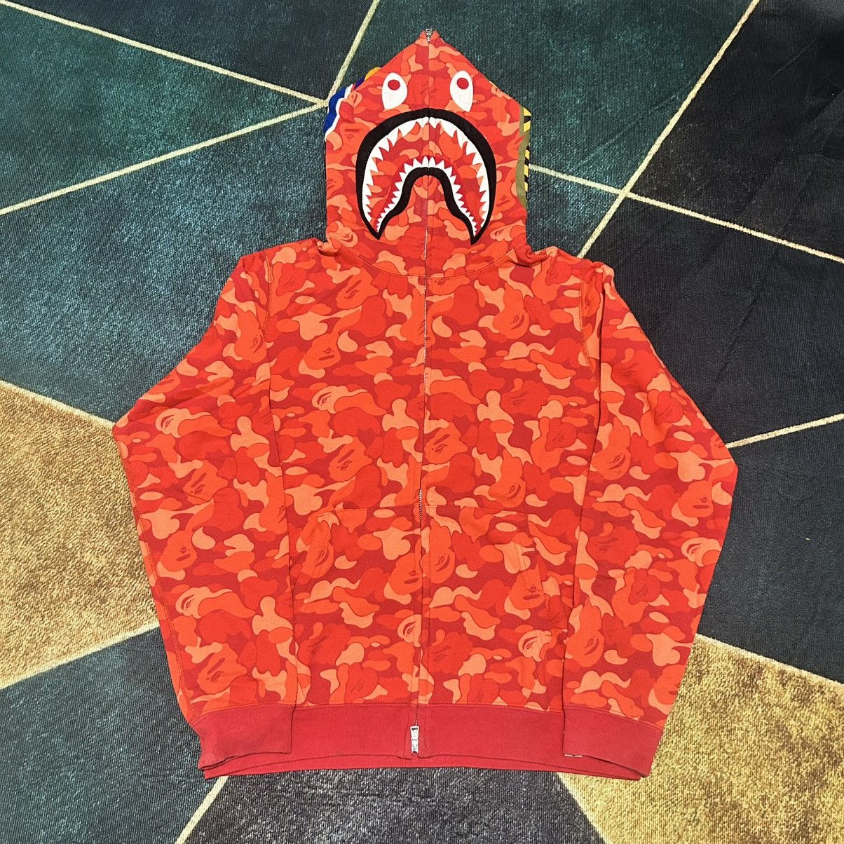 Bape Bape Shark Seoul Store Camo Hoodie Size US M / EU 48-50 / 2 - 1 Thumbnail