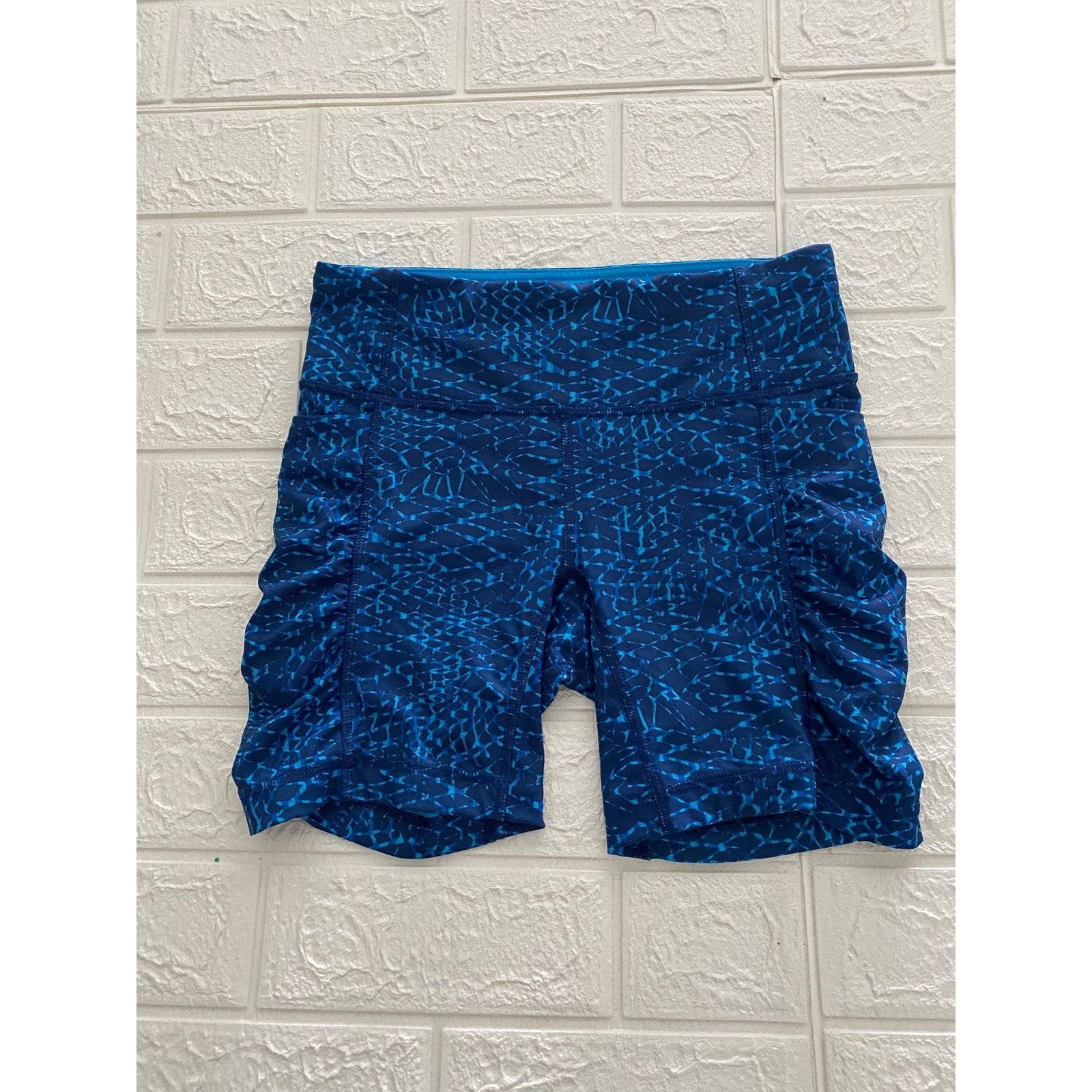 Lululemon lululemon shorts size 4 Size 27" / US 4 / IT 40 - 1 Thumbnail