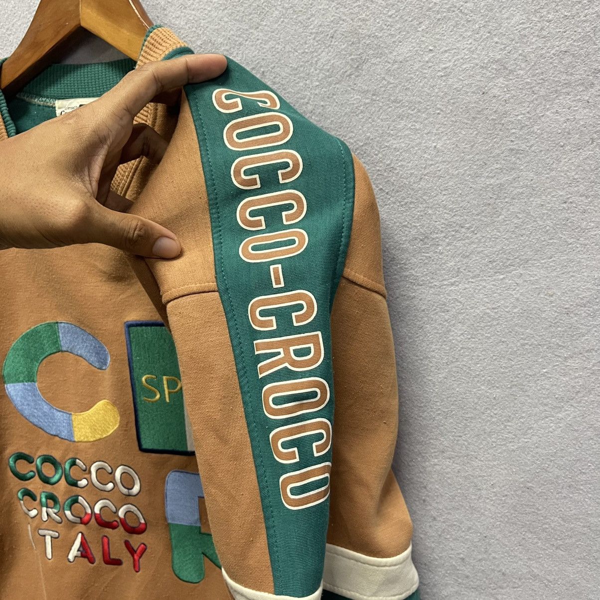 Vintage Vintage Cocco Croco Italy Sweatshirt – Retro Italian Spirit Size US L / EU 52-54 / 3 - 6 Thumbnail