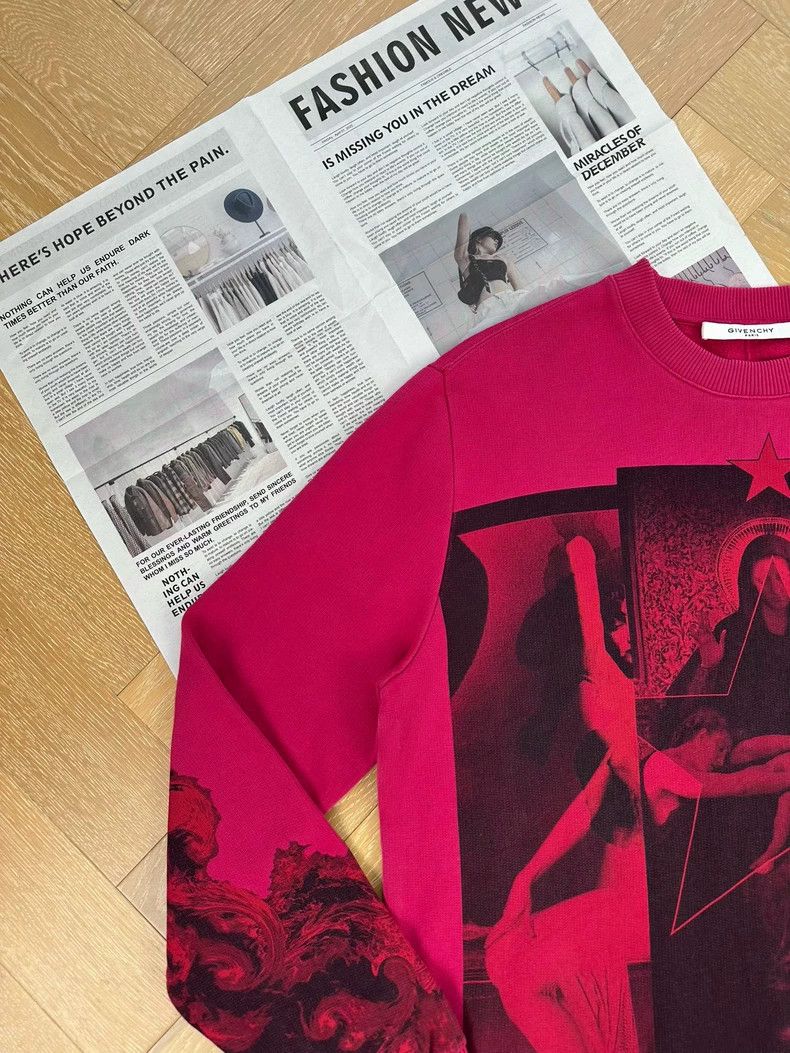Givenchy Givenchy Solid Color Character Pattern Print Round-neck Lo Size US S / EU 44-46 / 1 - 6 Thumbnail