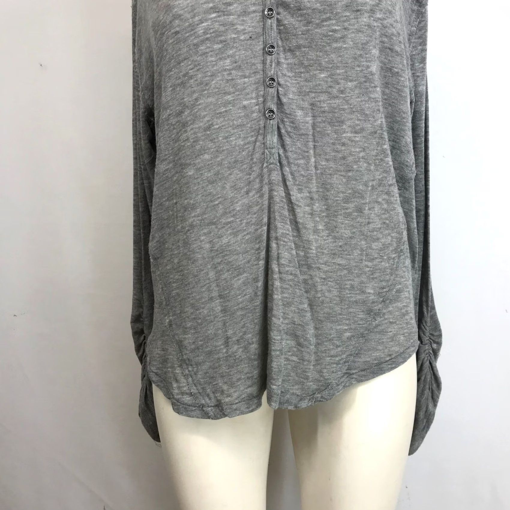Vintage WE THE FREE V Neck Grey Henley Long Sleeve Open Back Twist Detail Top Womens XS Size XS / US 0-2 / IT 36-38 - 3 Thumbnail