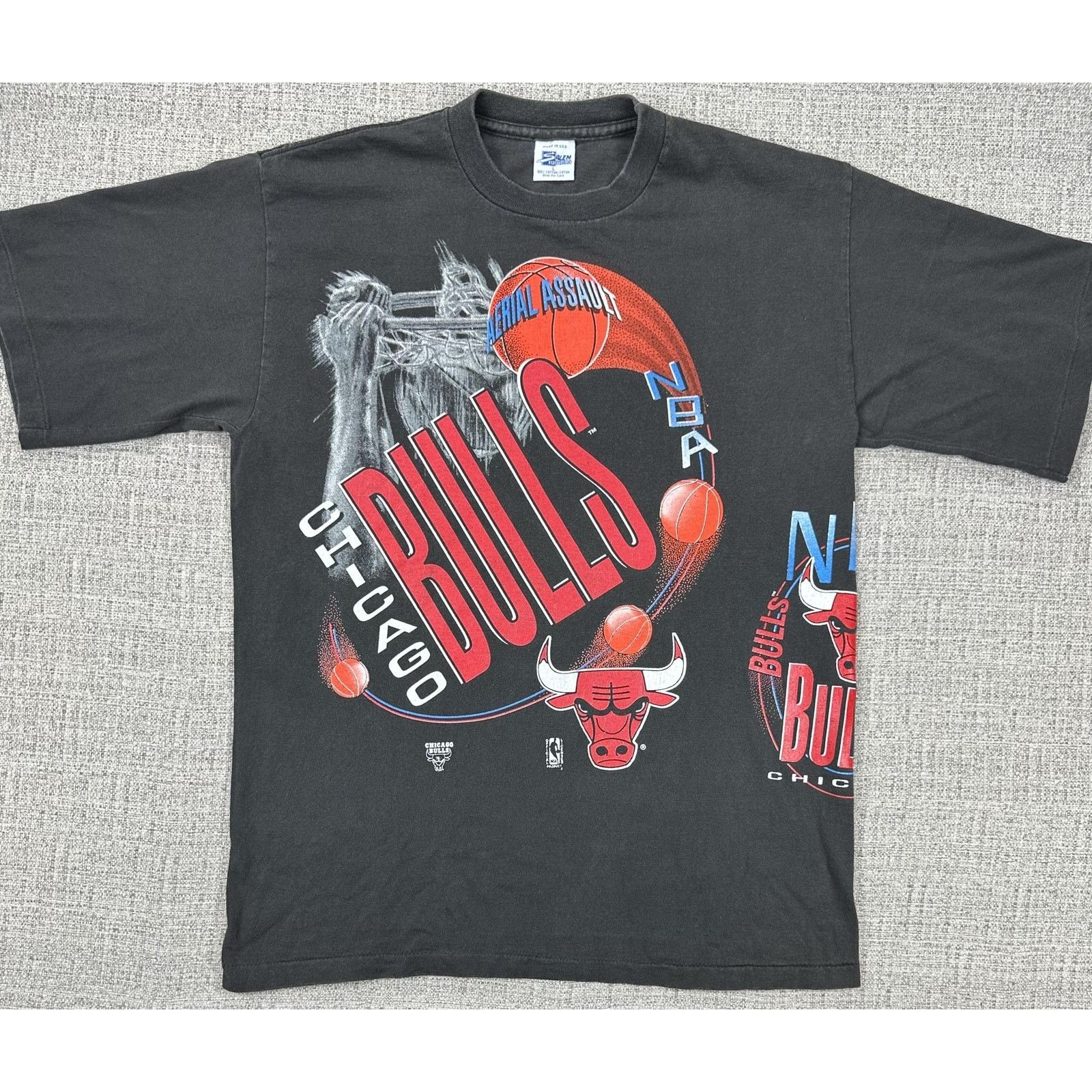 Salem Sportswear Chicago Bulls Shirt Sz L NBA Salem Wrap Around Double 90s Size US L / EU 52-54 / 3 - 1 Thumbnail