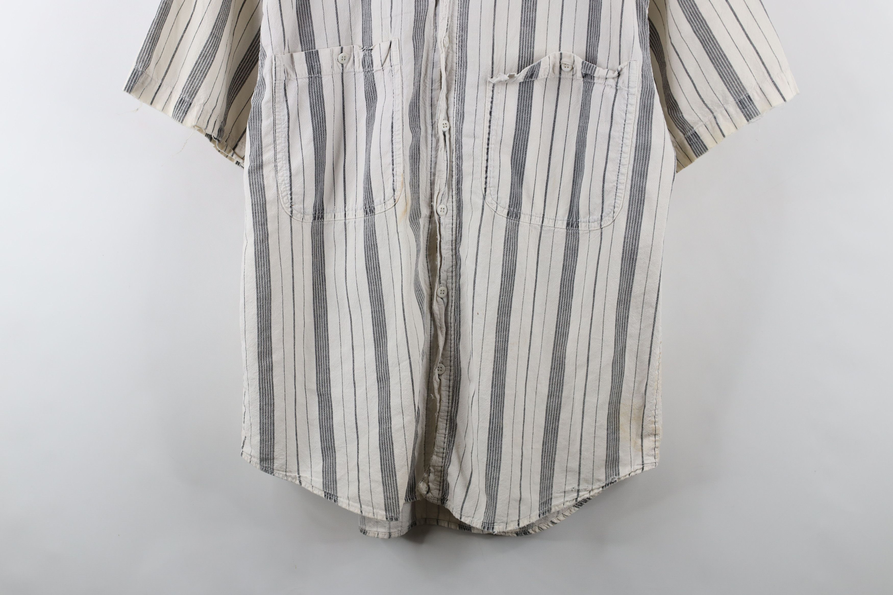 Vintage Vintage 90s Streetwear Big Pocket Striped Button Shirt Size US L / EU 52-54 / 3 - 3 Thumbnail