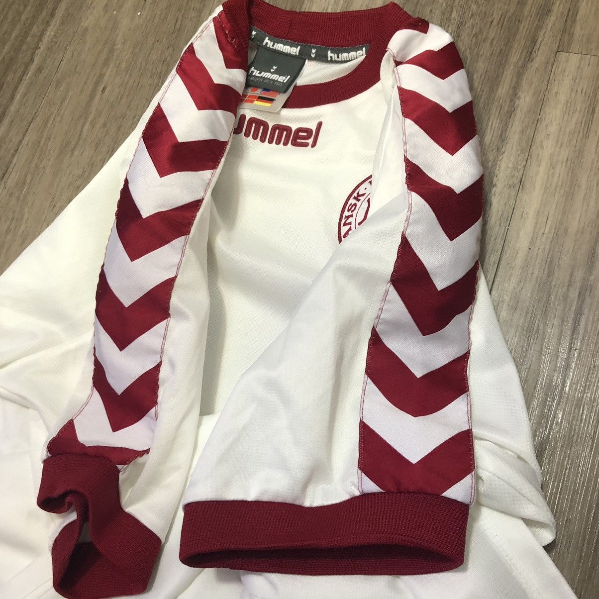 Hummel Denmark World Cup 2002 away shirt Size US L / EU 52-54 / 3 - 6 Thumbnail