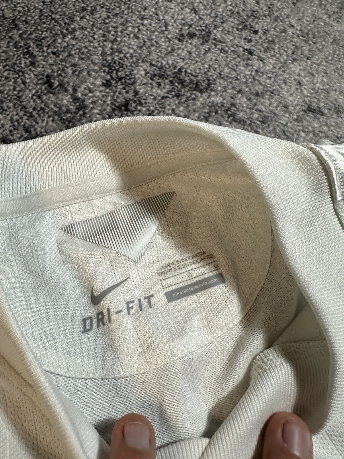 Nike Nike England Soccer Jersey Blokecore Rare Casual Style VTg Size US L / EU 52-54 / 3 - 4 Thumbnail