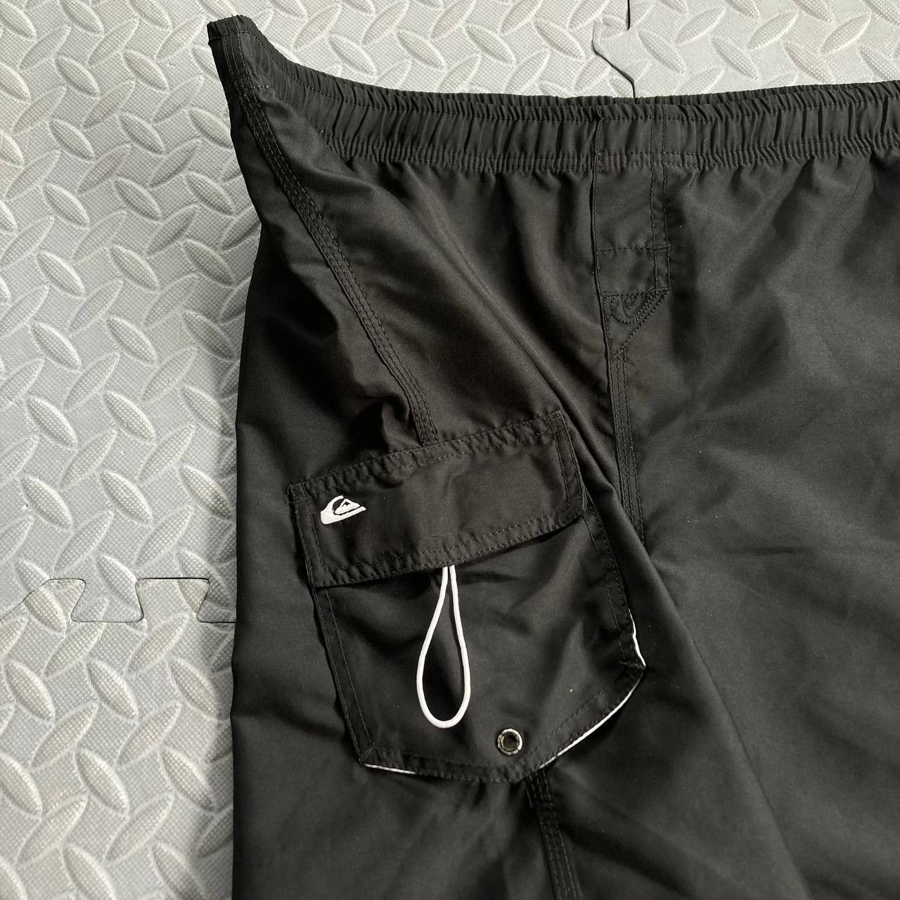 Quiksilver Vintage Board shorts Size US 36 / EU 52 - 4 Thumbnail