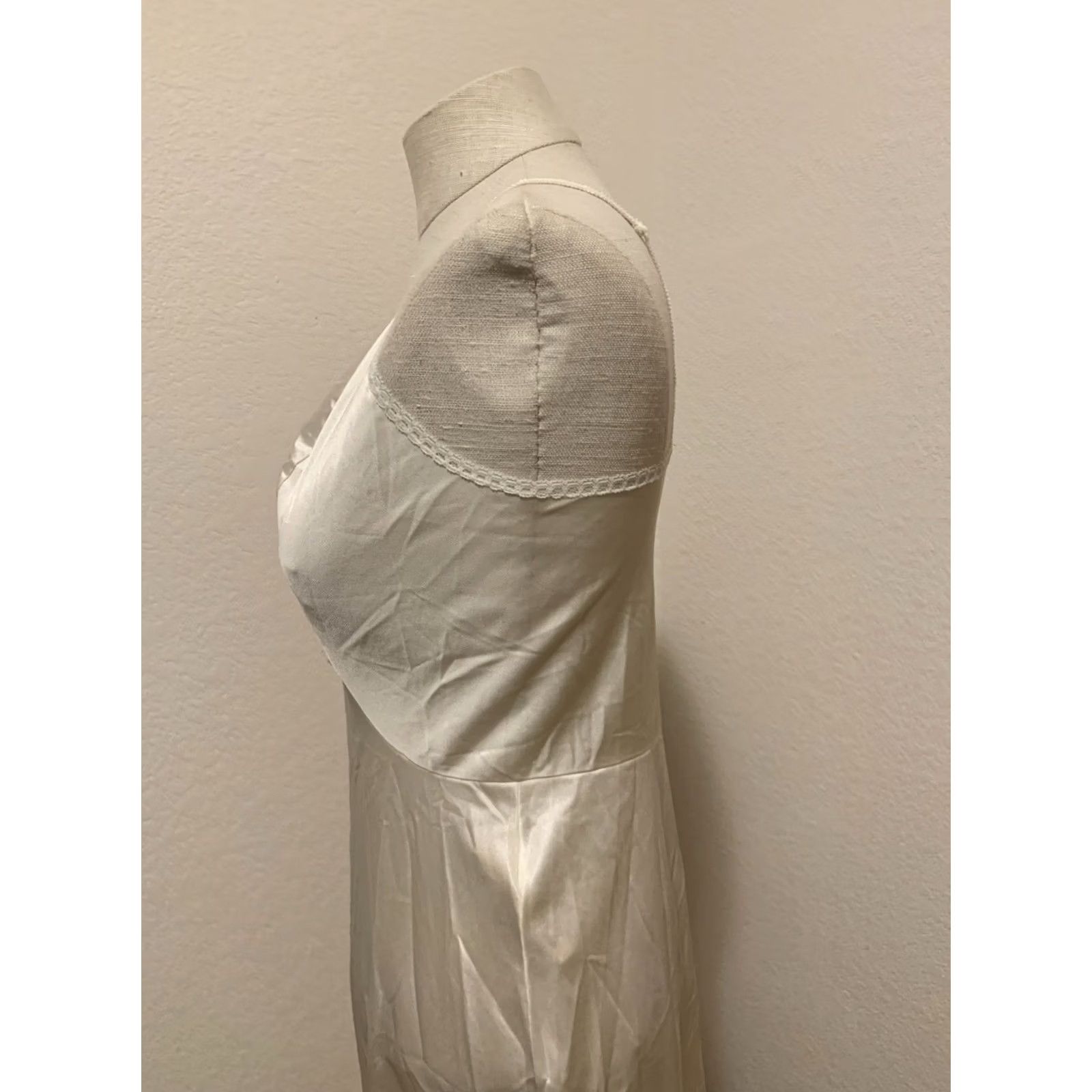 Sears VINTAGE SEARS SILKY IVORY NYLON lace LINGERIE FULL SLIP DRESS Long Sz 34 766 Size XXS / US 00 / IT 34 - 2 Thumbnail