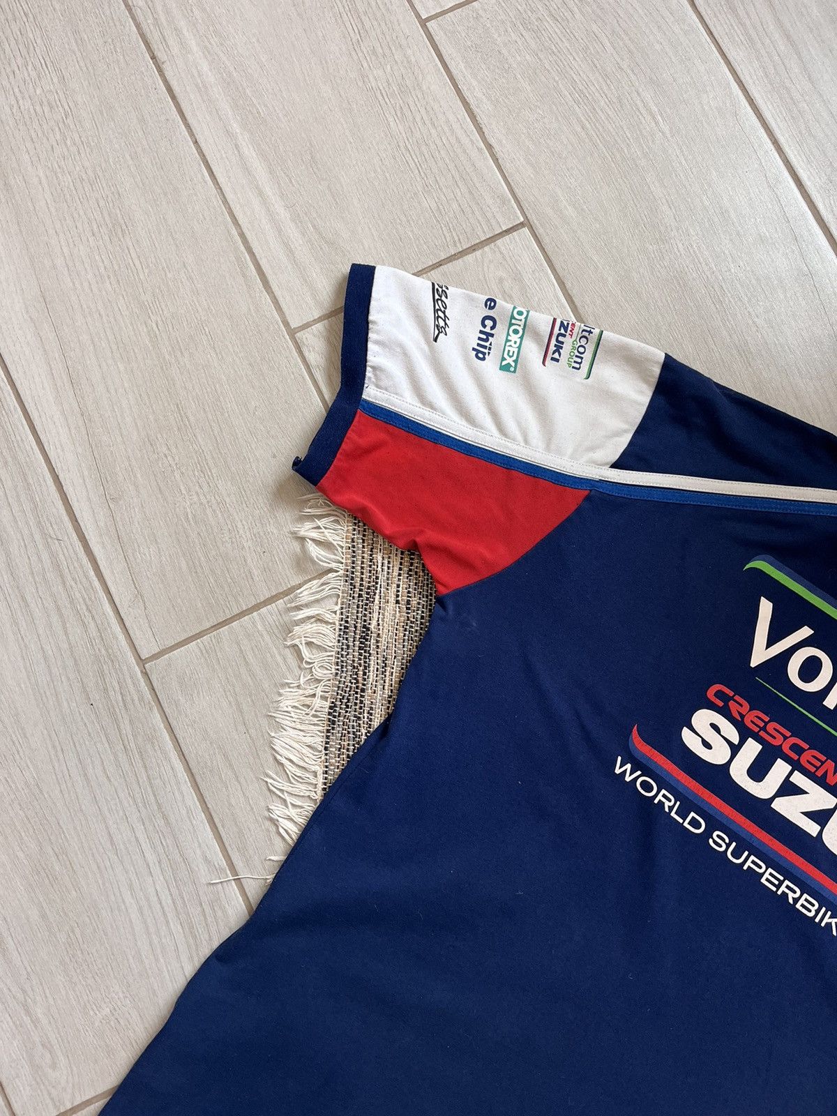 Vintage Vintage Suzuki Racing T-Shirt Motorcycle Japanese Logo Size US XXL / EU 58 / 5 - 15 Thumbnail