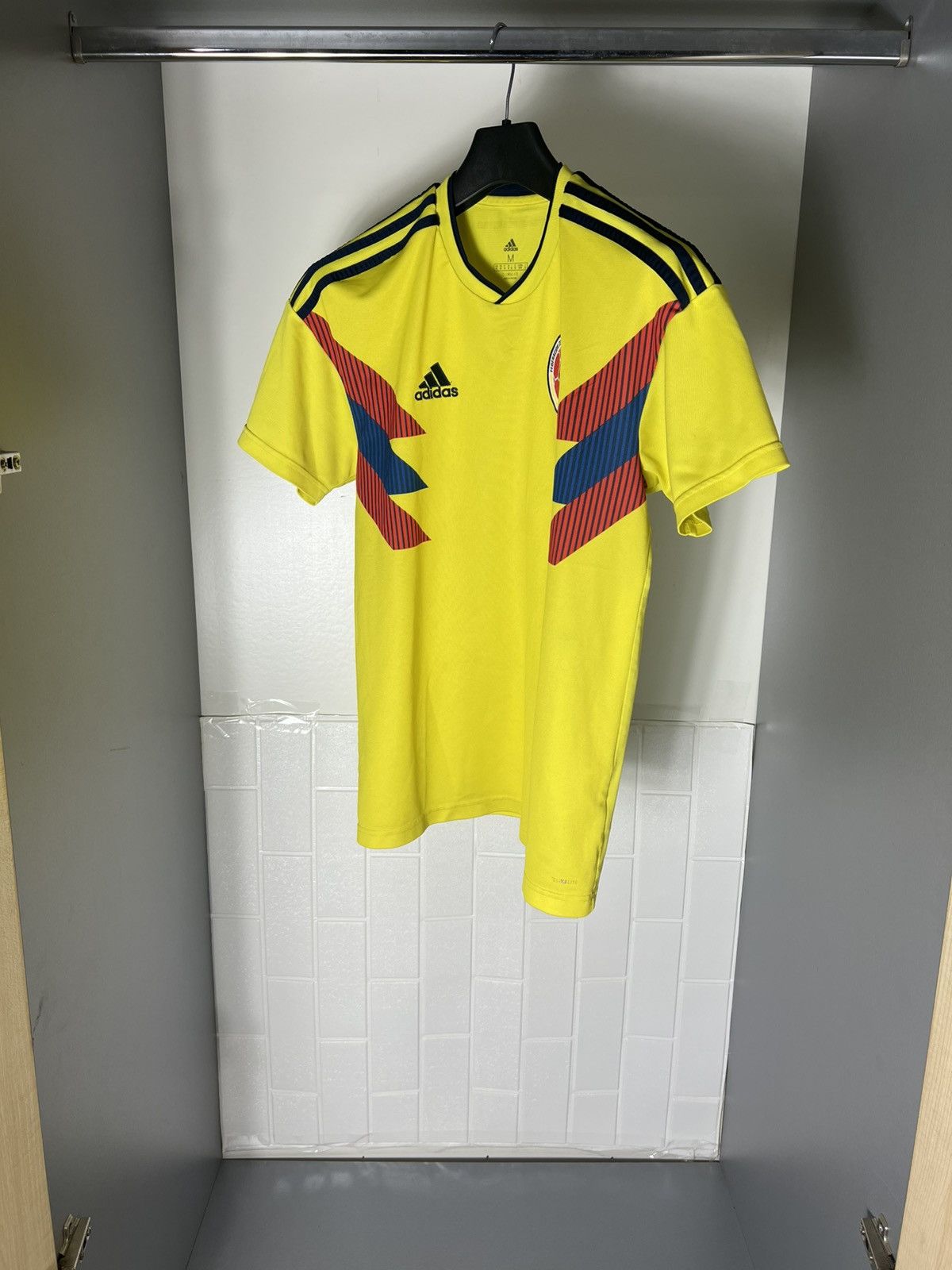 Adidas × Vintage VERY RARE ADIDAS COLOMBIA SOCCER JERSEY BLOKECORE Y2K 90s Size US M / EU 48-50 / 2 - 4 Thumbnail