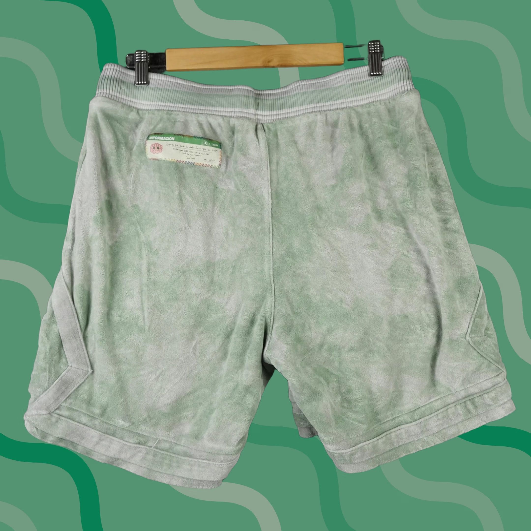 Jordan Brand Jordan Sweat Shorts Mens M Green Terry J Balvin DR2964-316 Size US 31 - 1 Thumbnail
