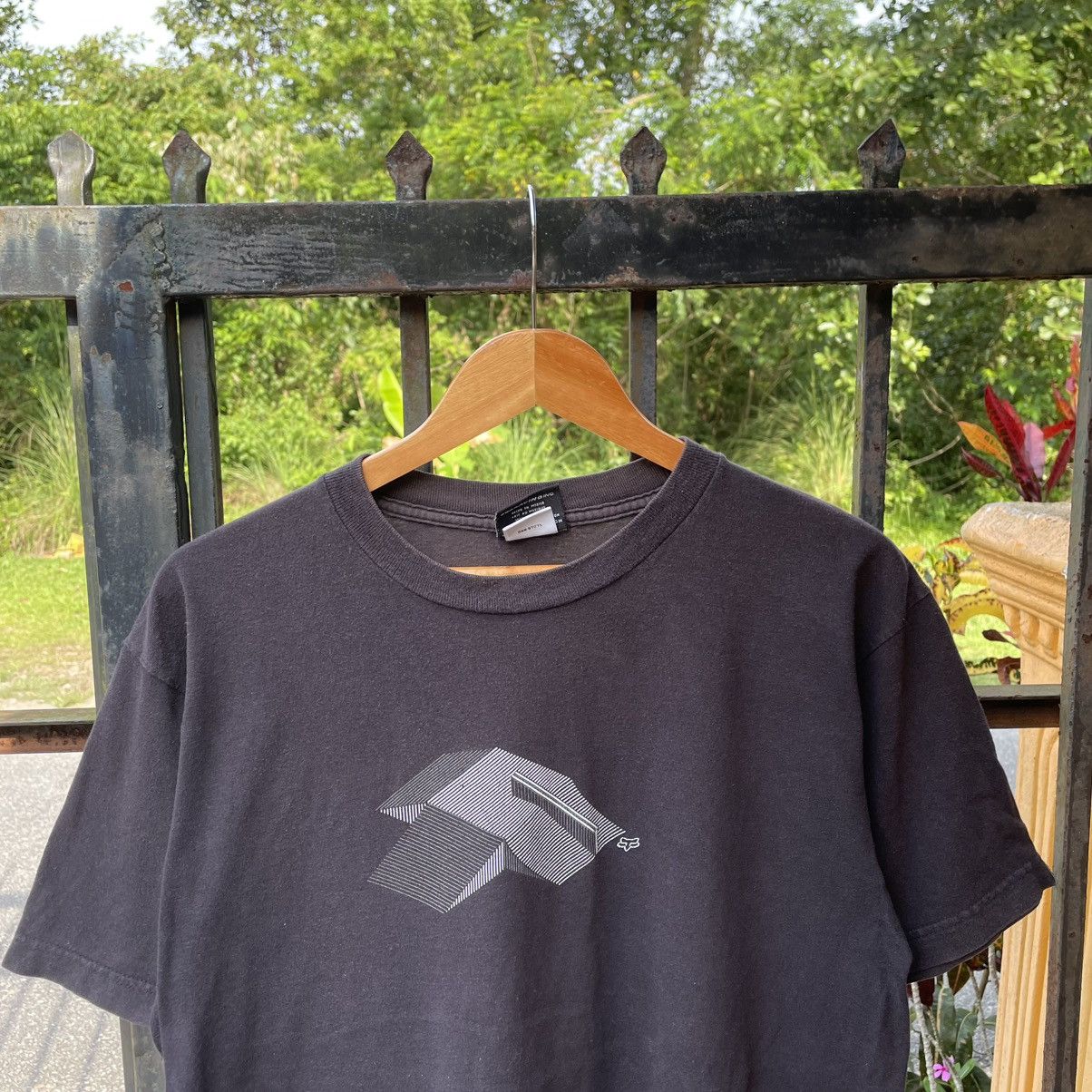 Fox Racing 🔥Vintage 00s Fox Racing Center Logo Motor Cross Sports Tee Size US L / EU 52-54 / 3 - 4 Thumbnail