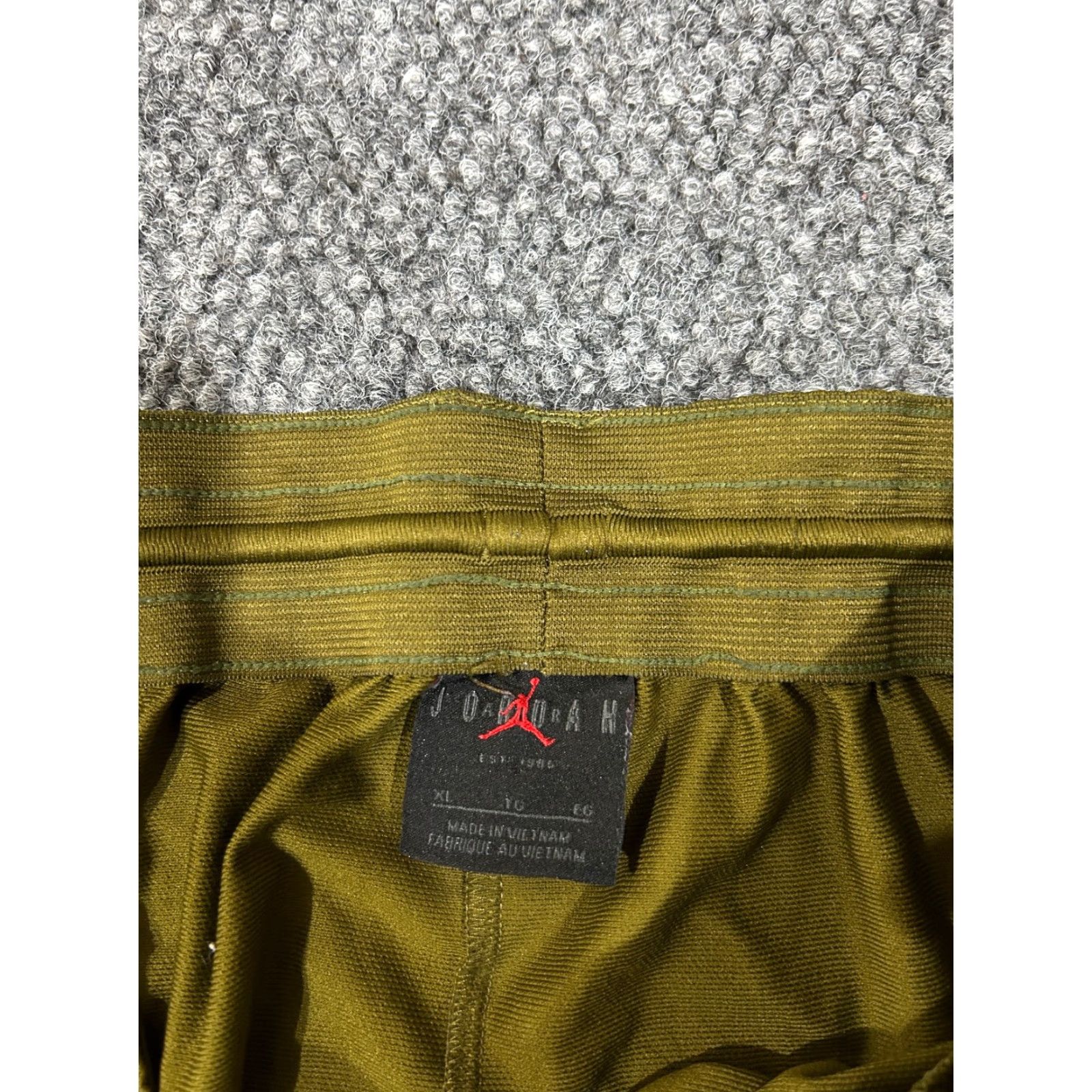 Jordan Brand Jordan Track Pants Mens XL Olive Green Joggers Athletic Zip Ankle Jumpman Logo Size US 36 / EU 52 - 5 Thumbnail