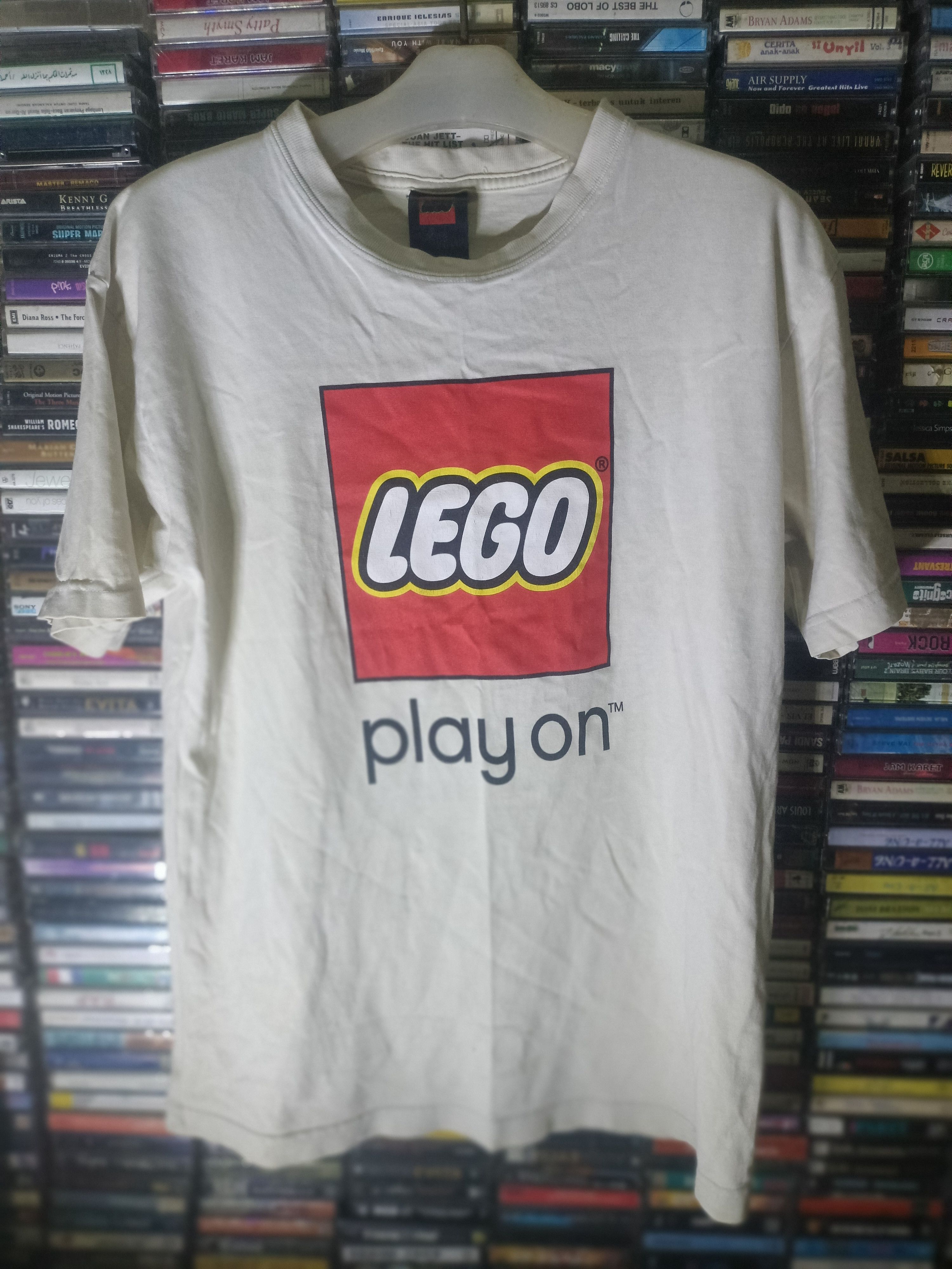 LEGO Vintage 90s LEGO "Play On" Promo Tee - The LEGO Company Size US M / EU 48-50 / 2 - 2 Thumbnail